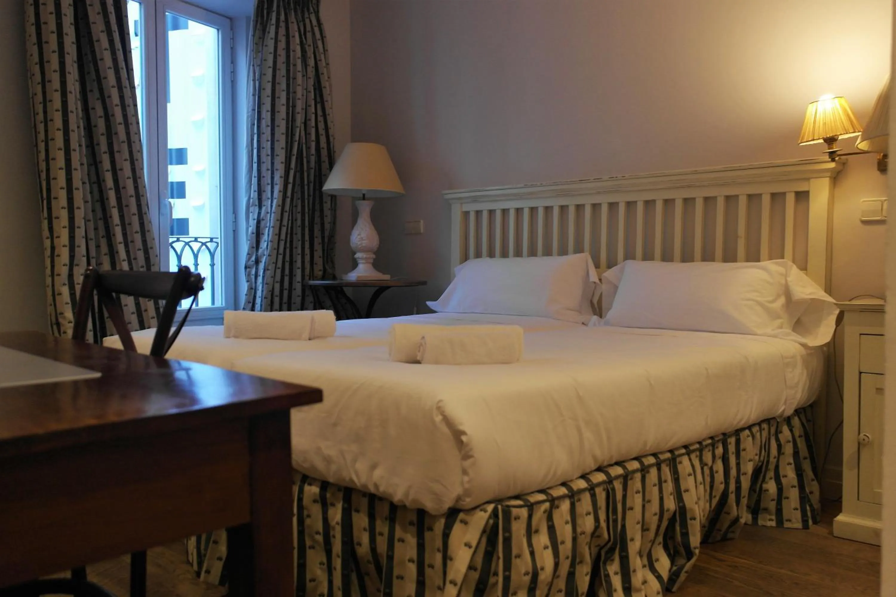 Bedroom, Bed in Hotel Cuéntame La Puebla