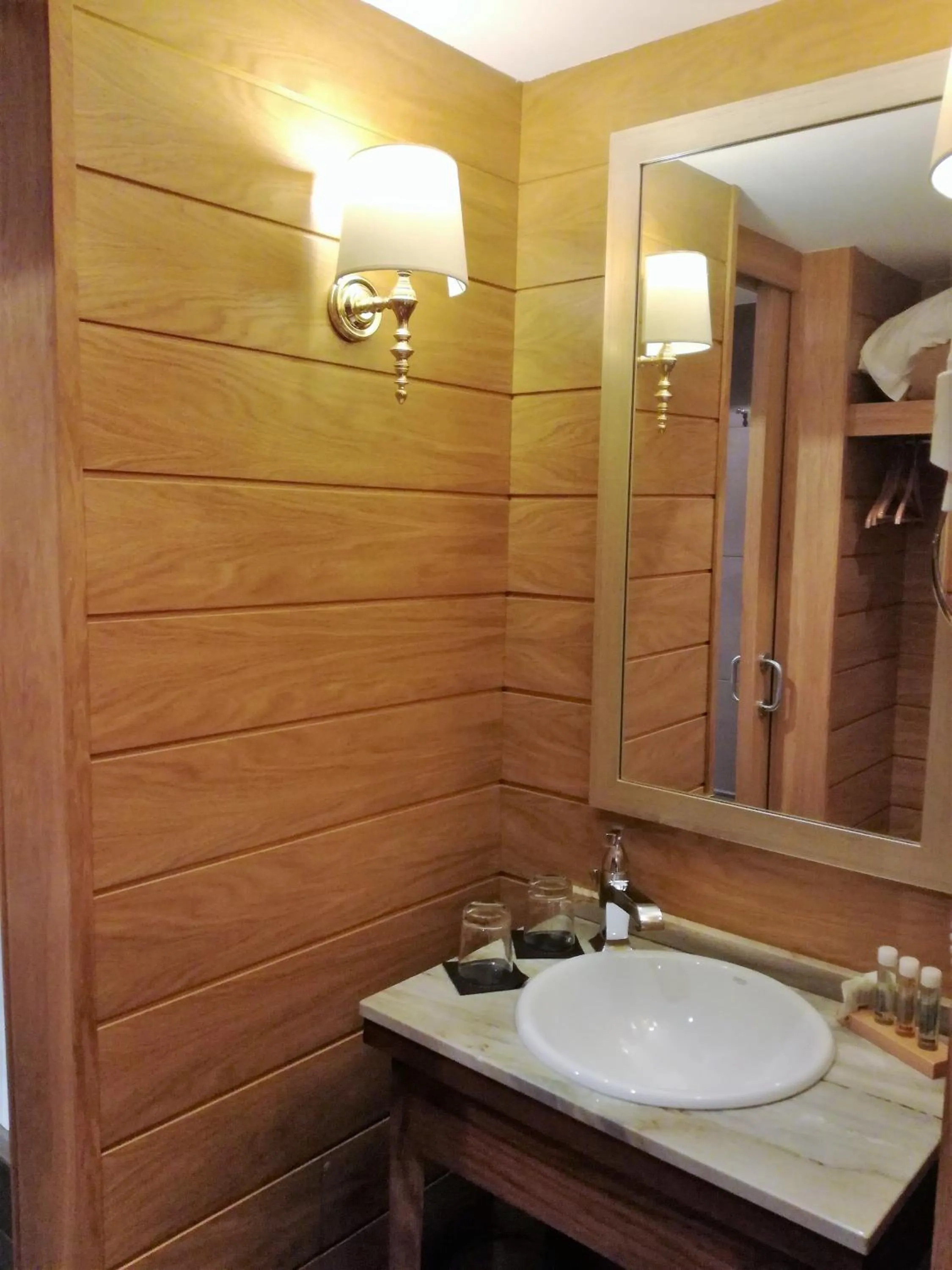 Bathroom in Hotel Cuéntame La Puebla