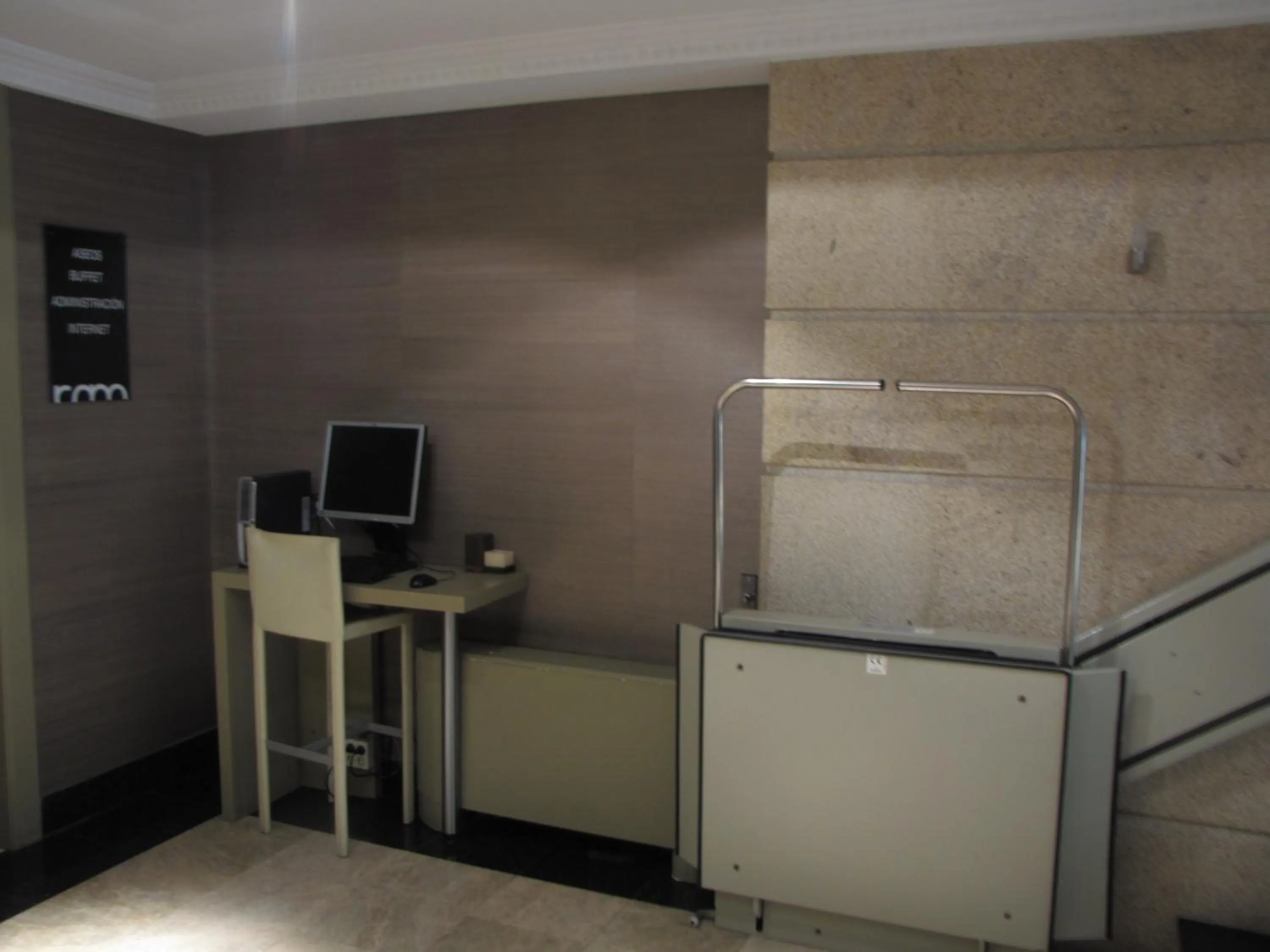 TV and multimedia in Hotel Room