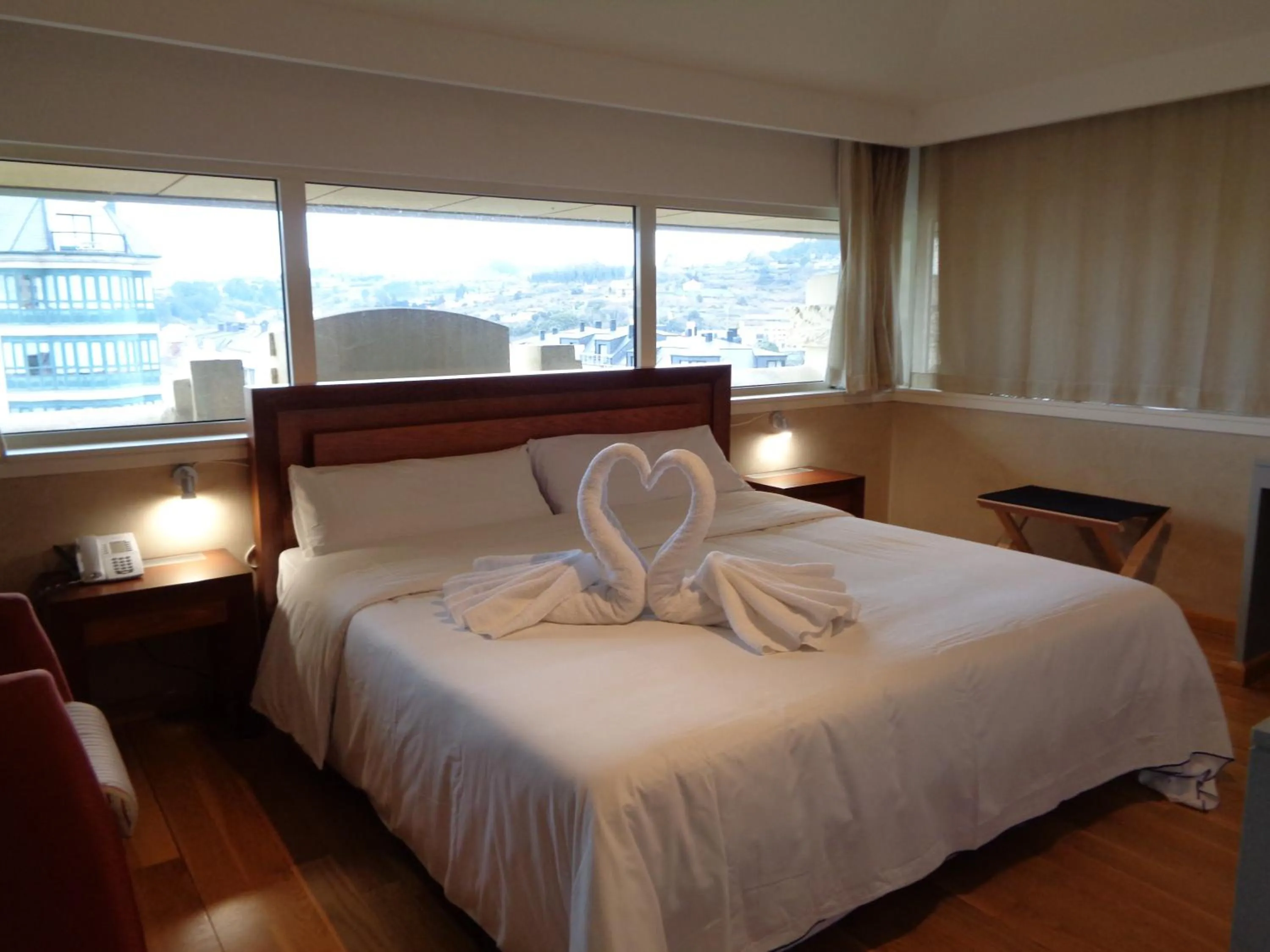 Photo of the whole room in Hotel Villa De Betanzos