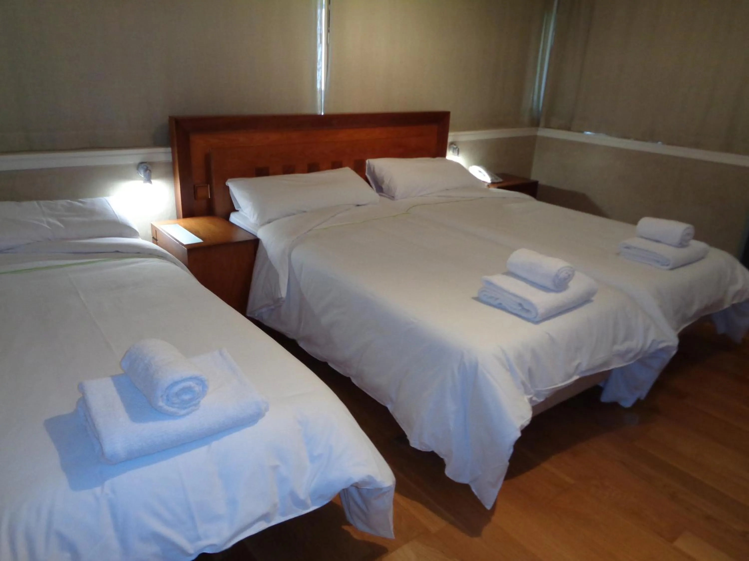 Photo of the whole room in Hotel Villa De Betanzos