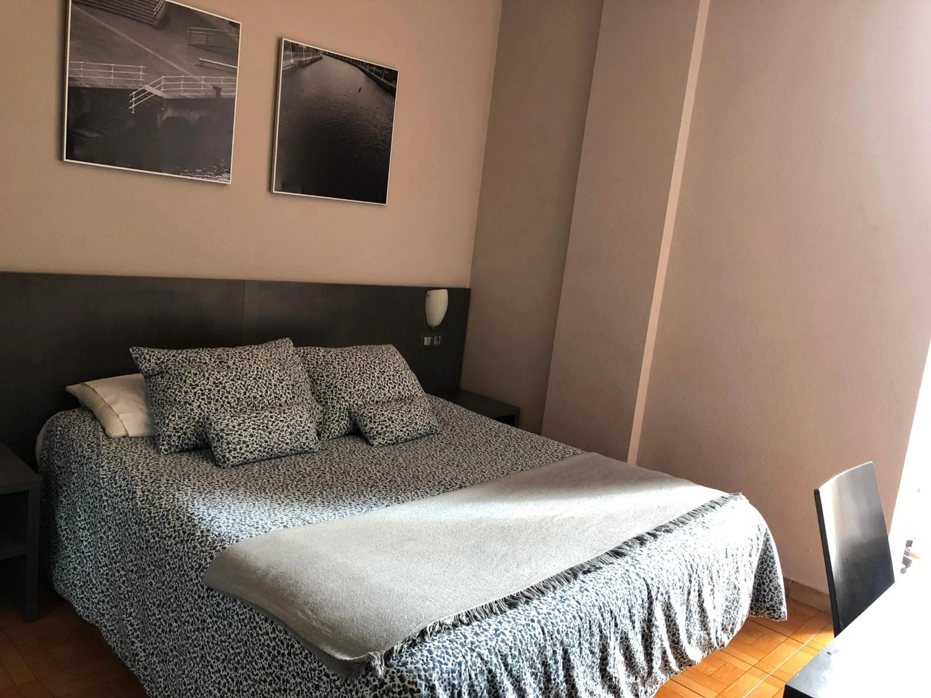 Photo of the whole room, Bed in Hotel Ripa