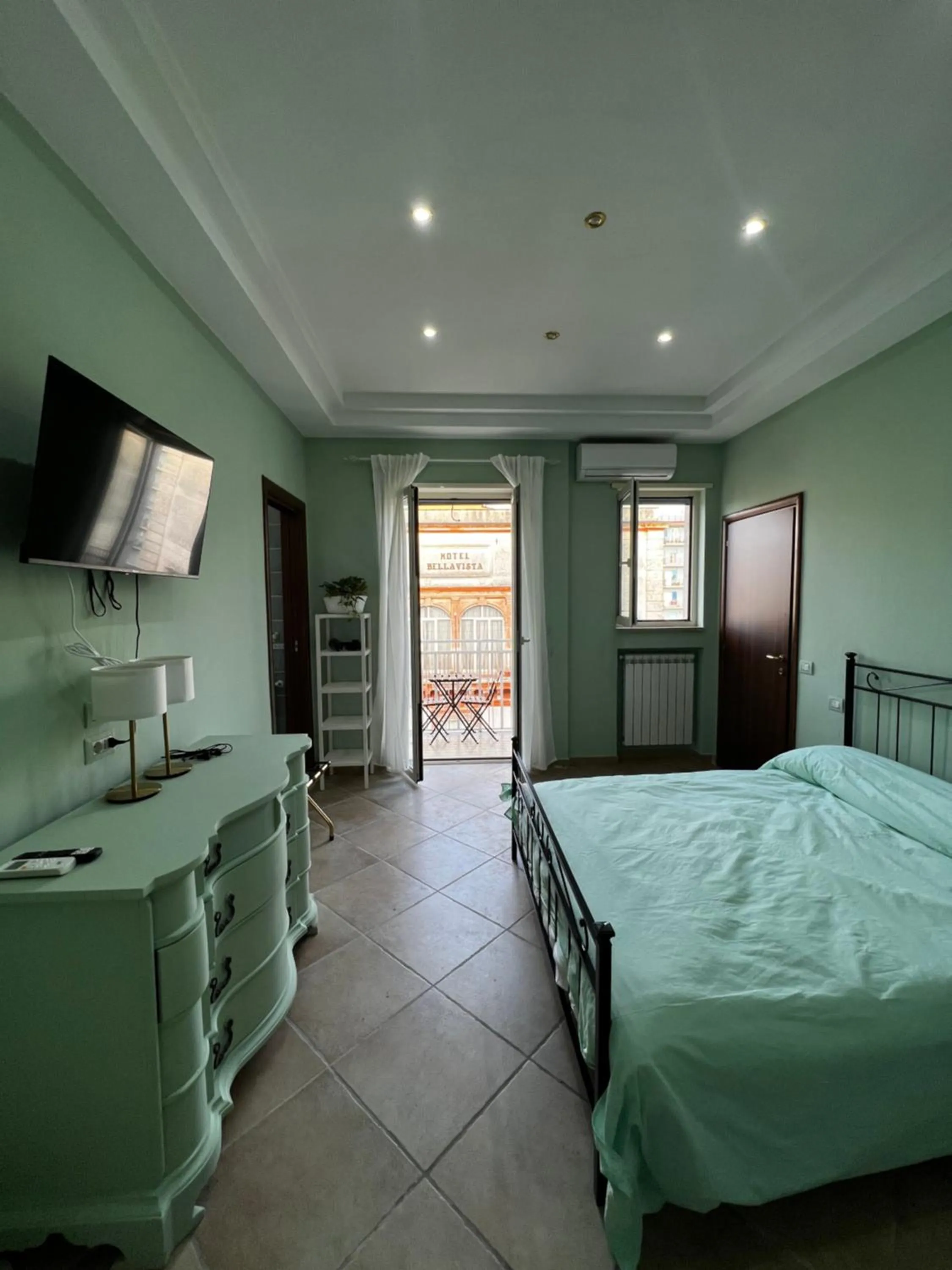 Bed in RaRoom Colors