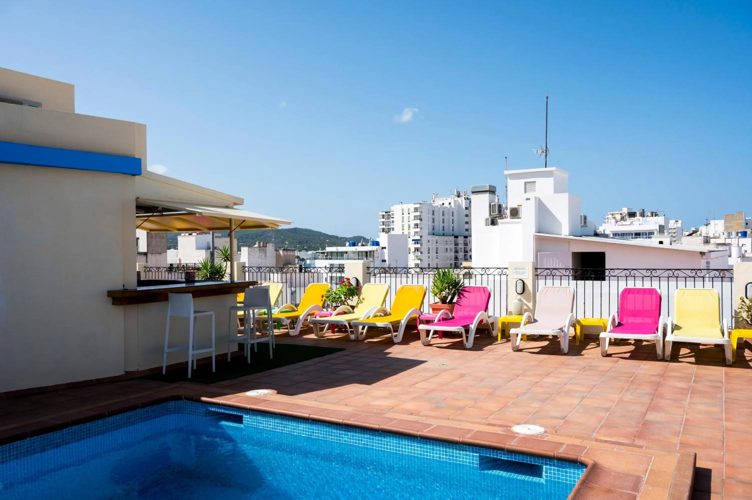 Swimming pool in Hostal Ferrer