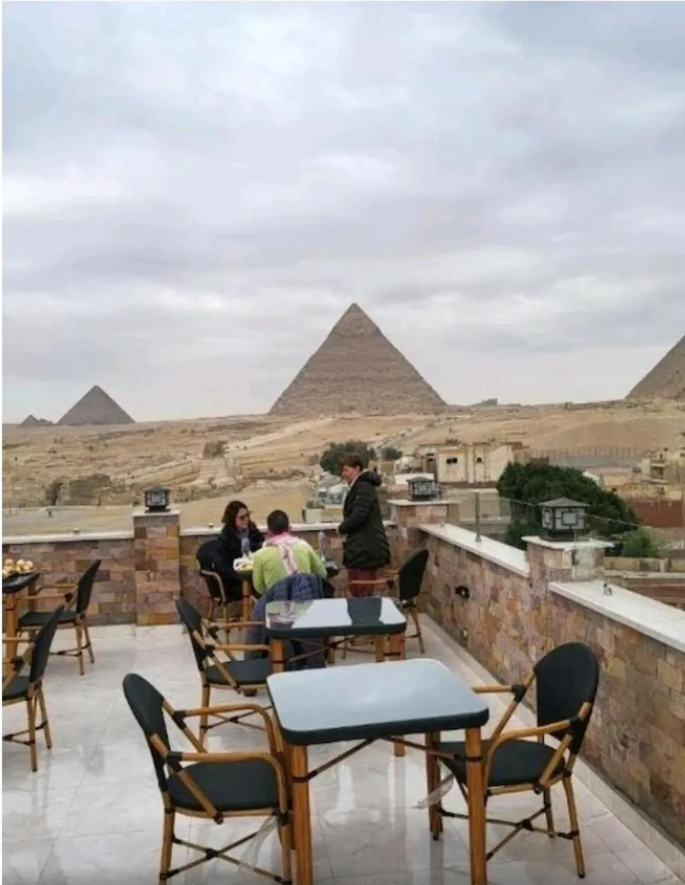 Sky Pyramids View Inn