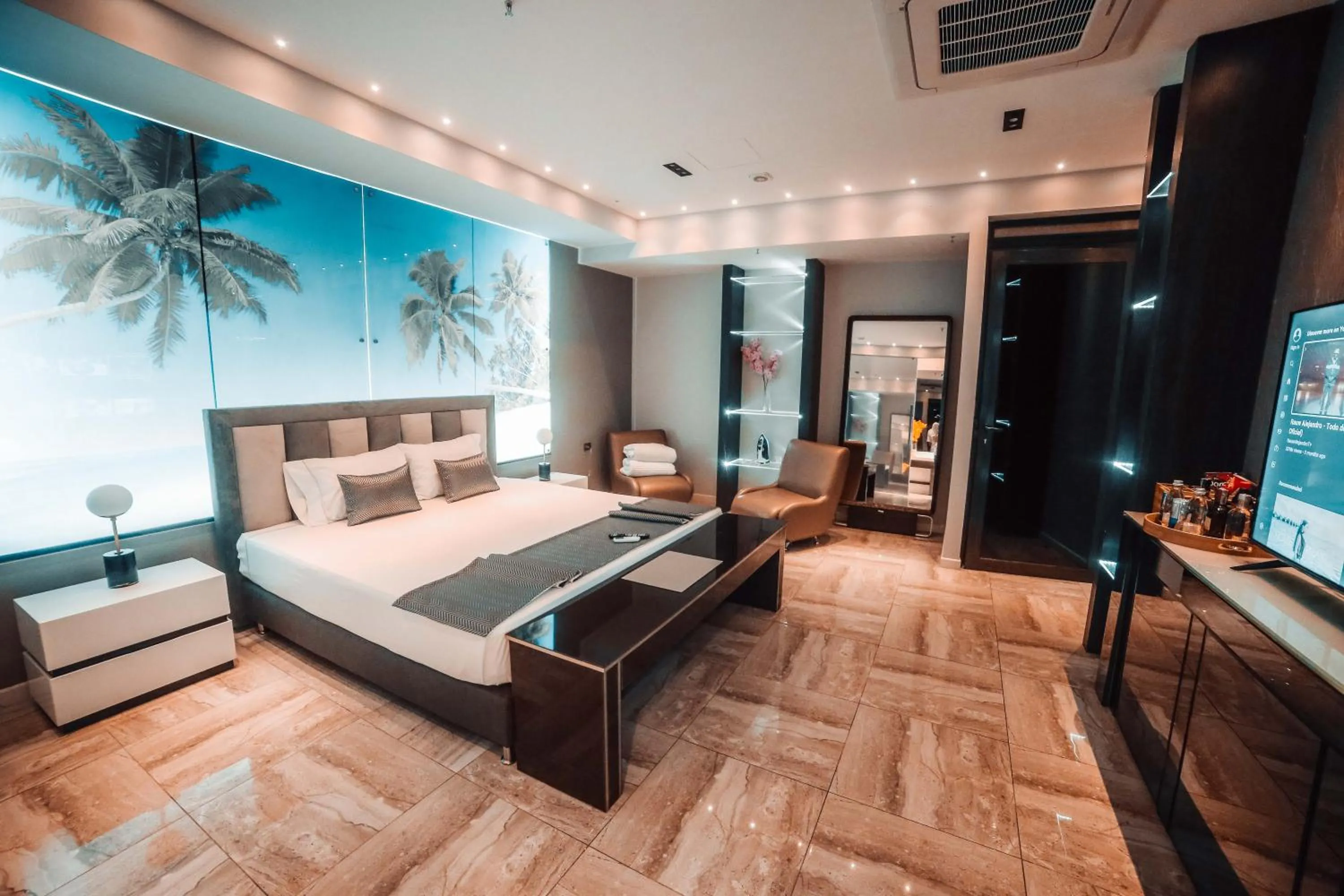 Bedroom, Bed in 1Million Luxury Suites