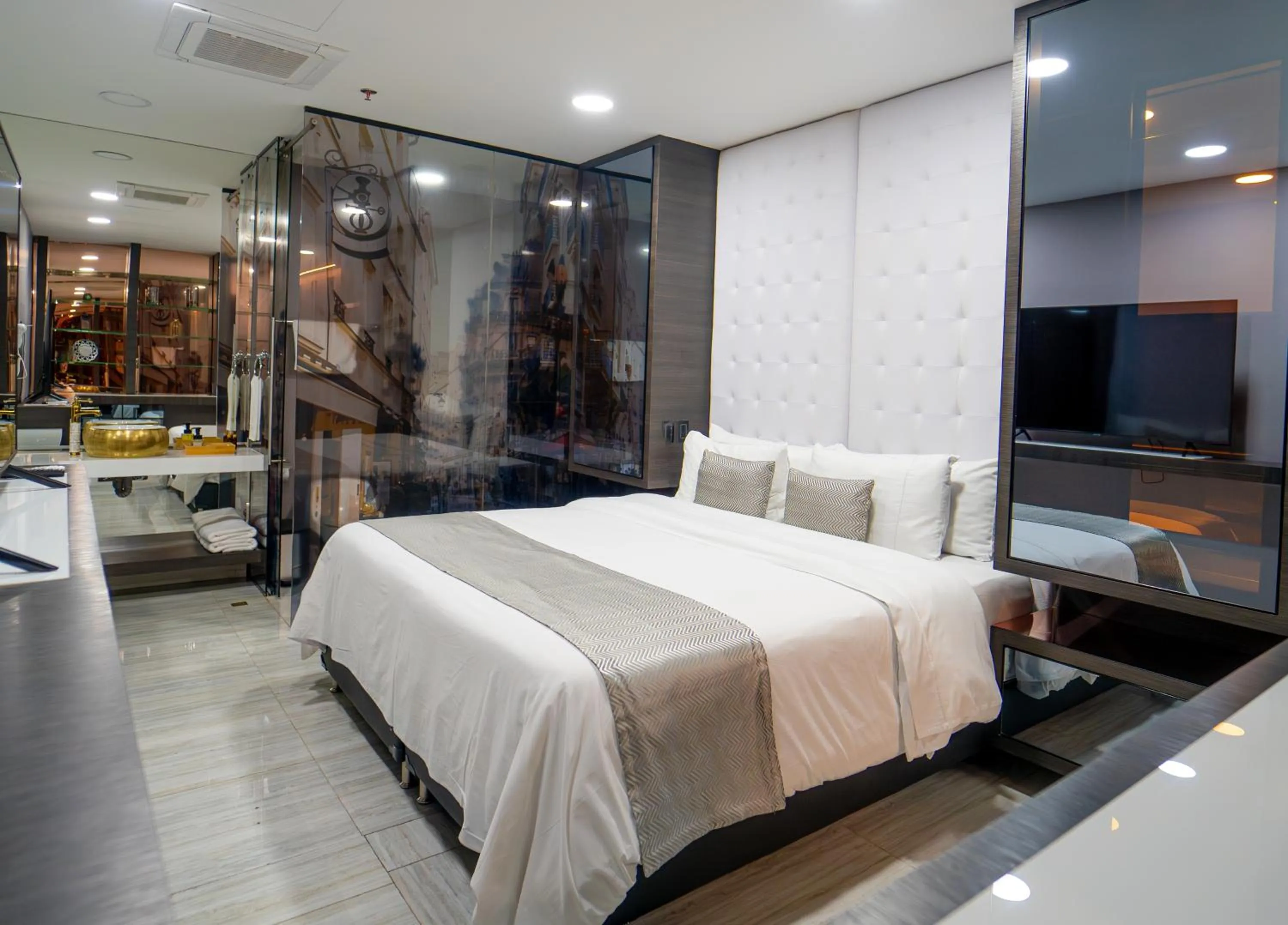 Bedroom, Bed in 1Million Luxury Suites