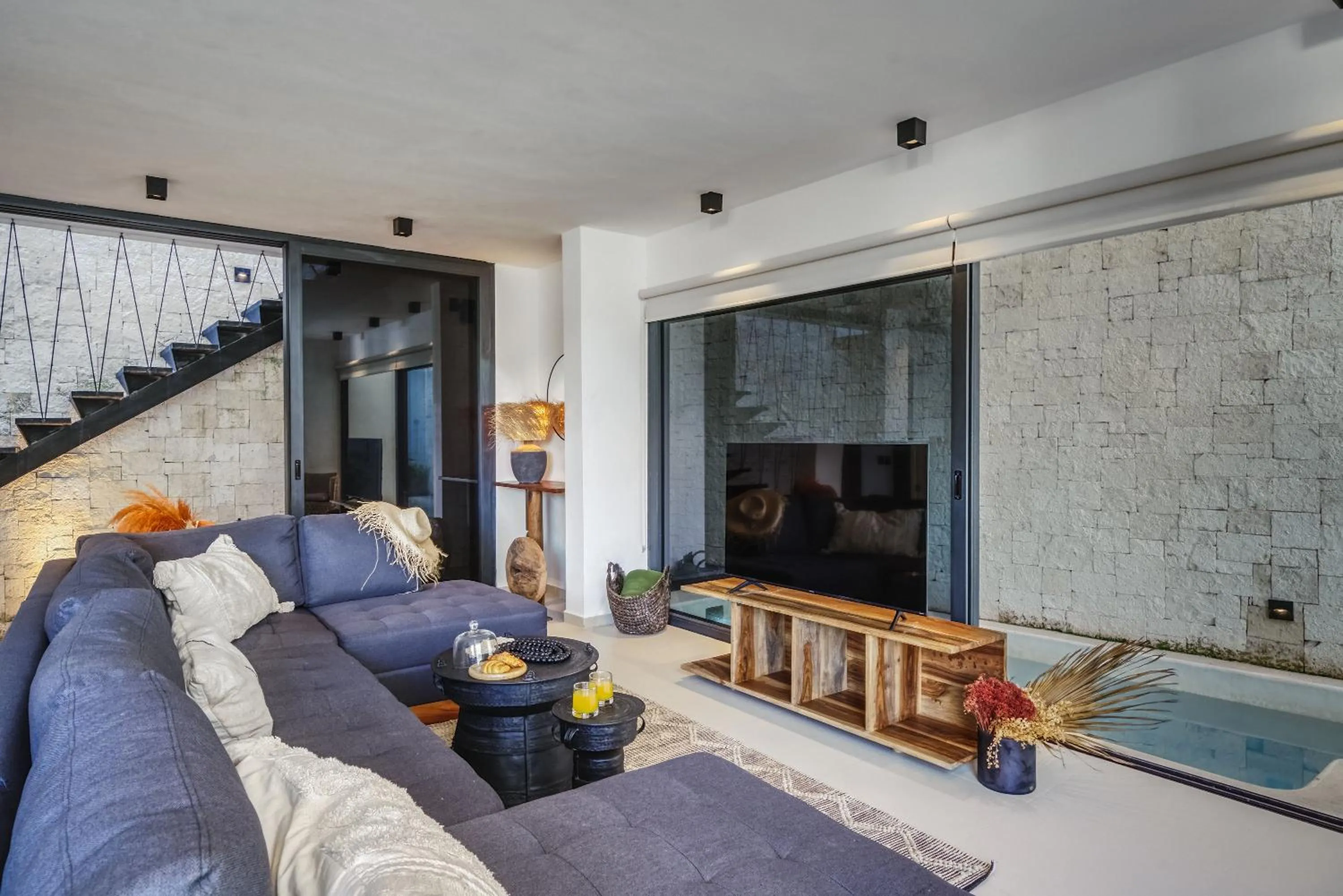 Living room in 2BR Coworking Freestanding Bathtub Private Pool