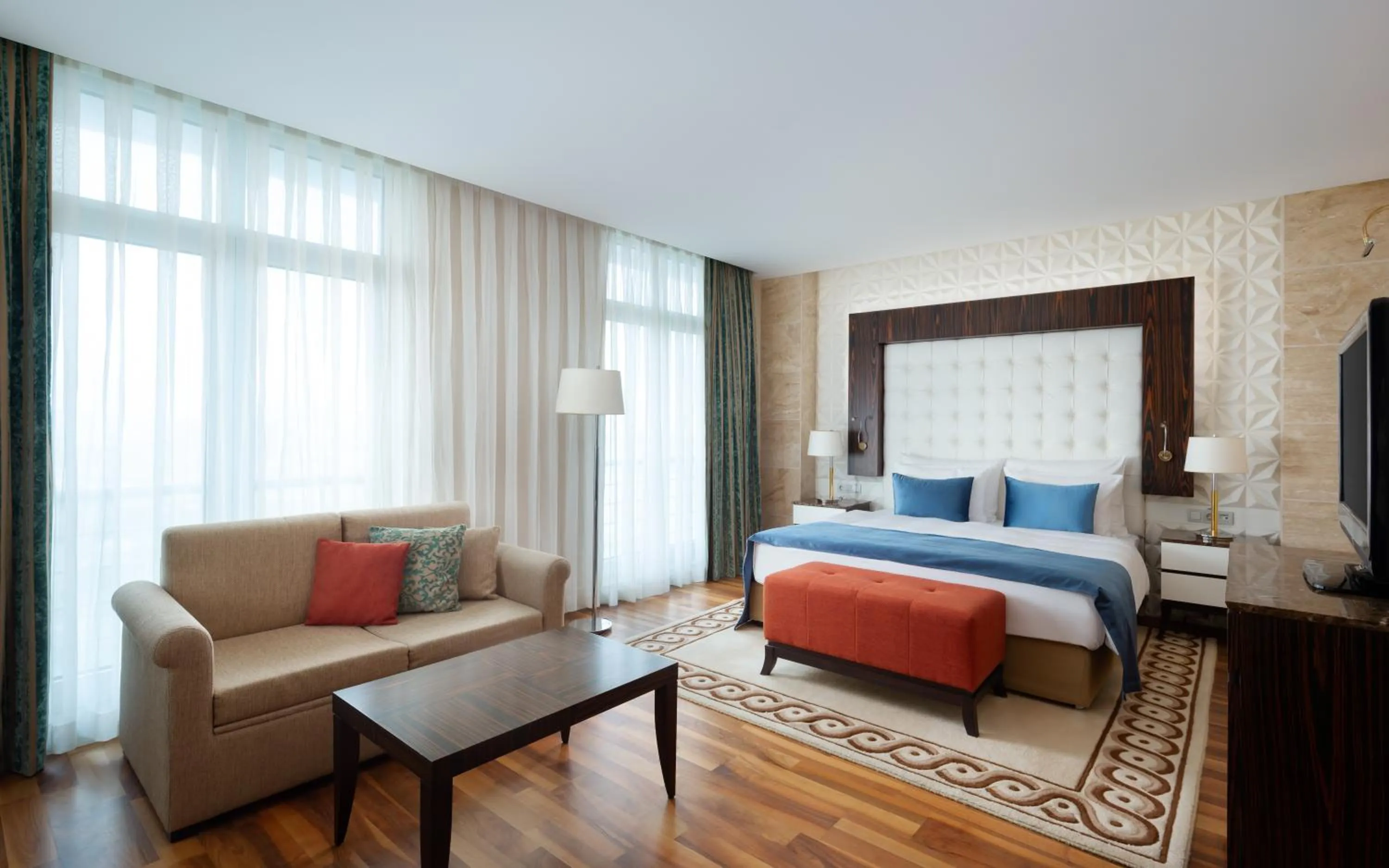 Bed in Badamdar Hotel and Residences