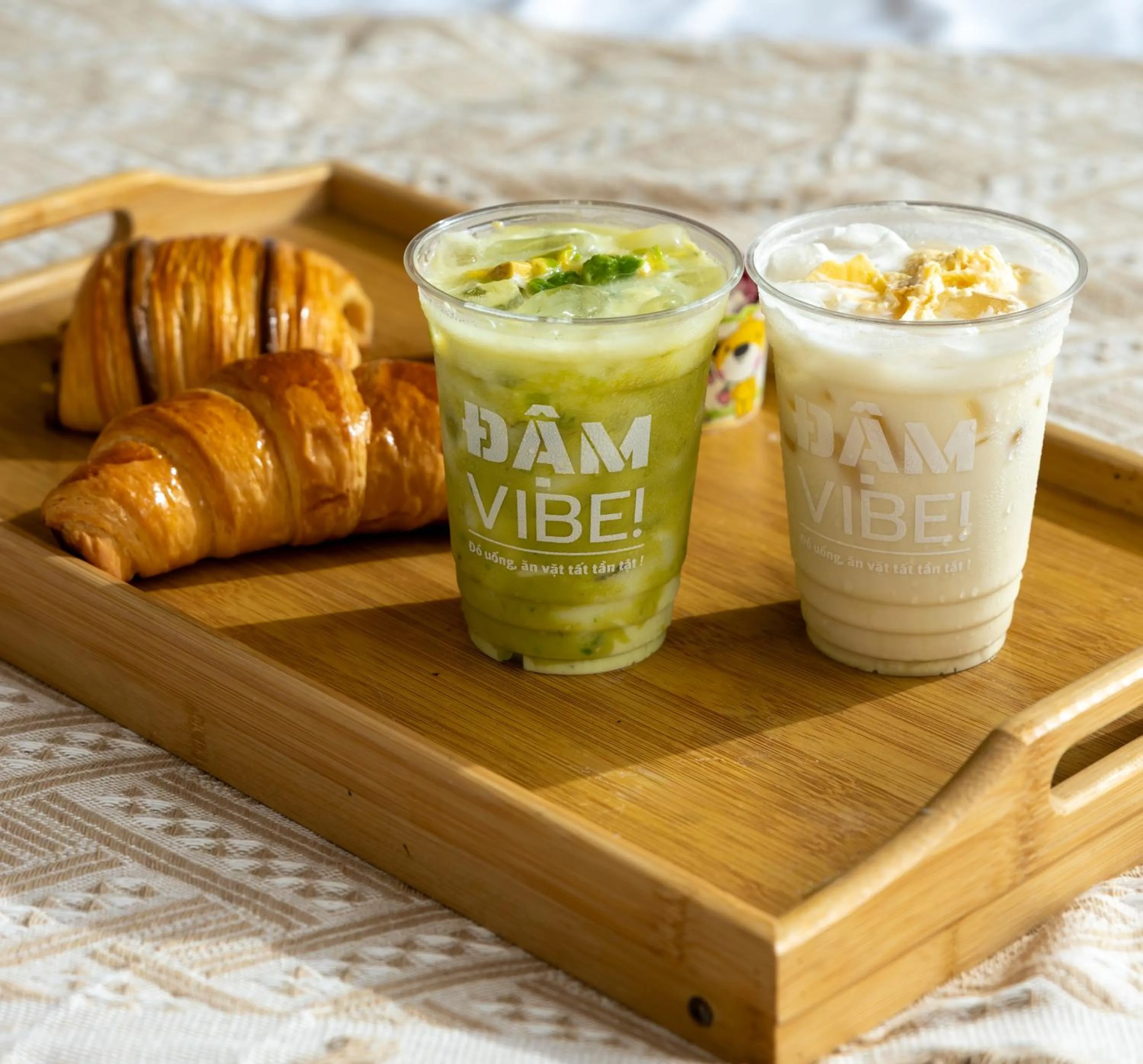 Food and drinks in The Morris Central Hotel - O'TEL