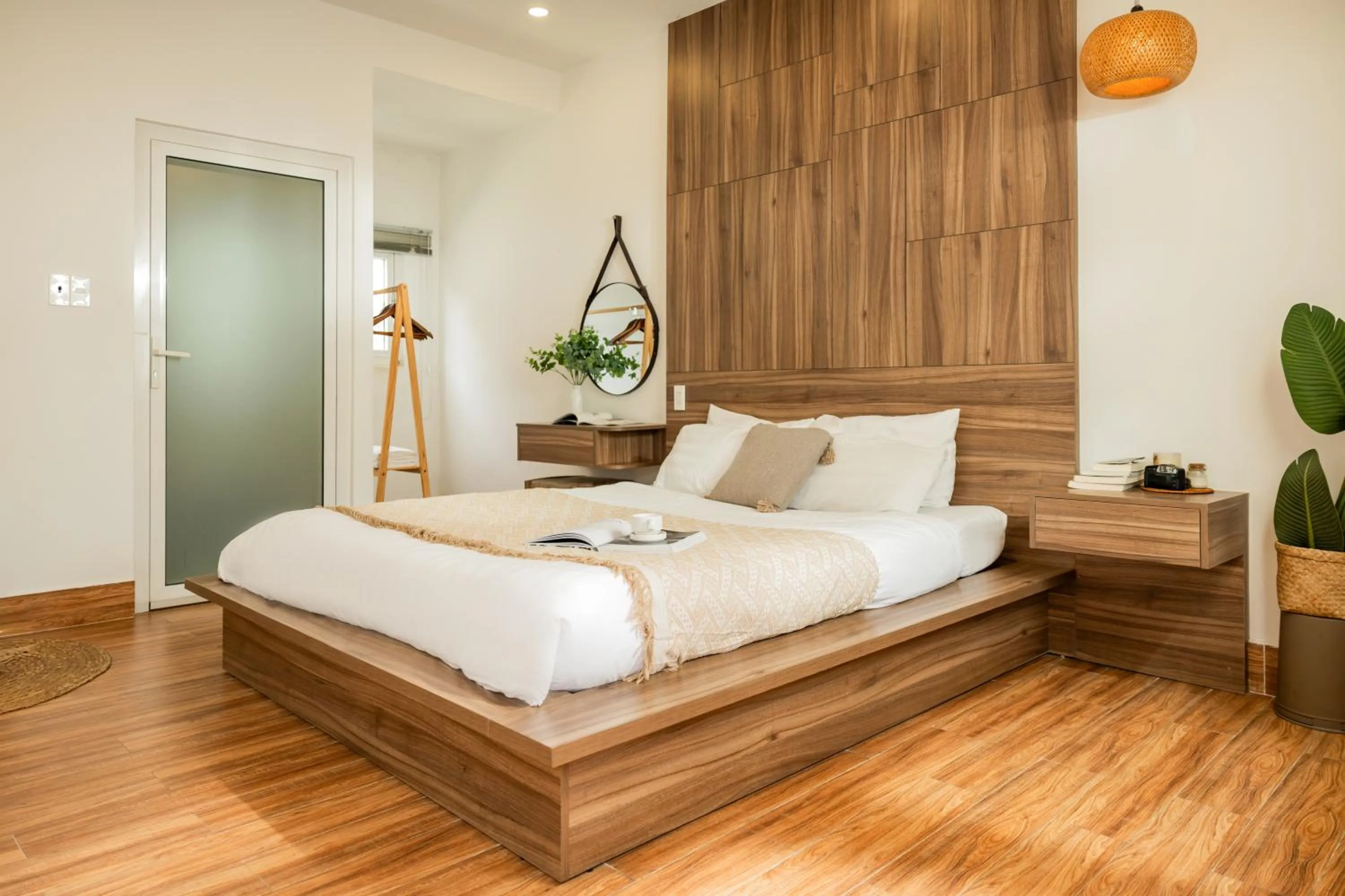 Bed in The Morris Central Hotel - O'TEL