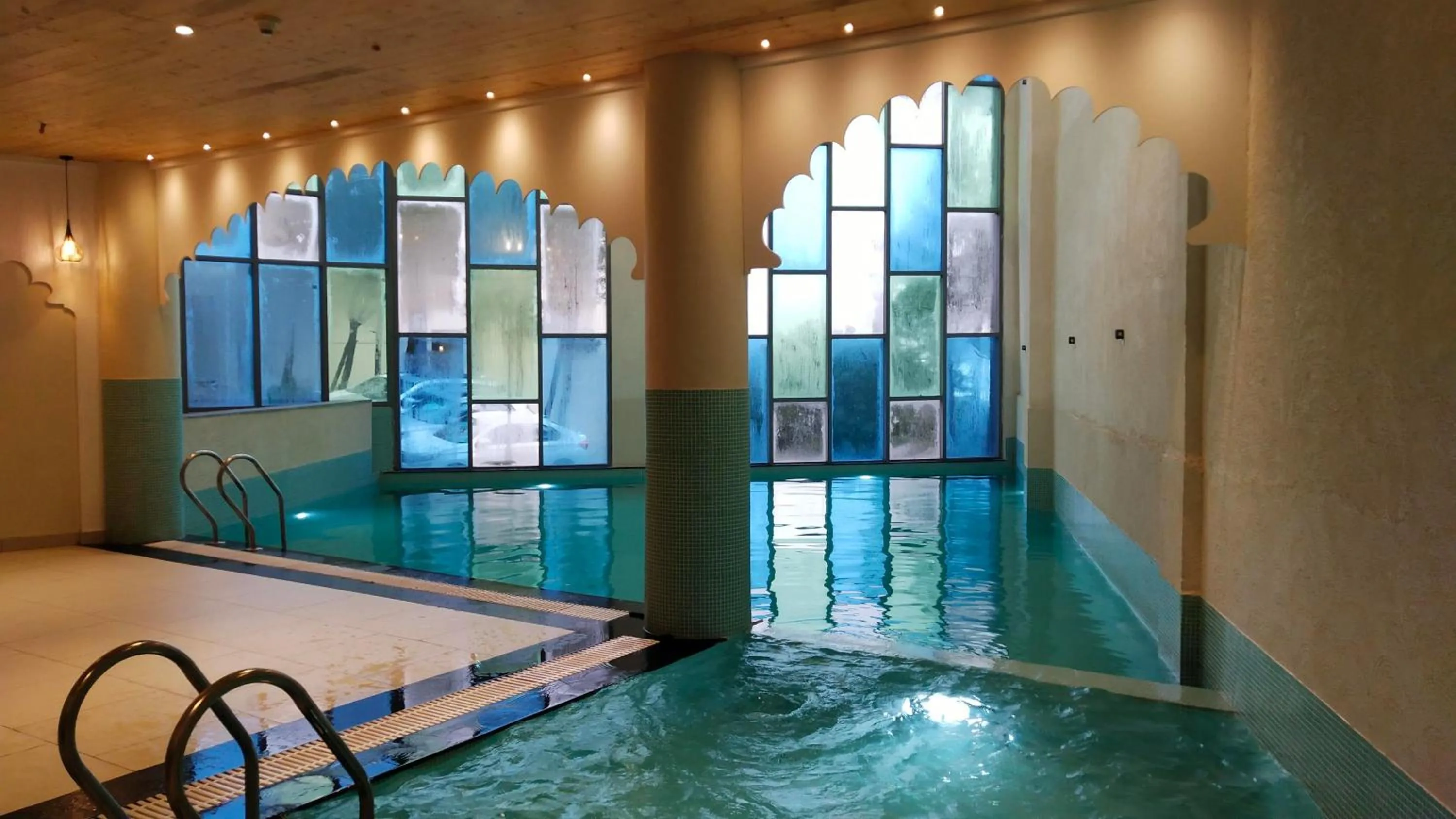 Swimming pool in WelcomHeritage Parv Vilas Resort & Spa