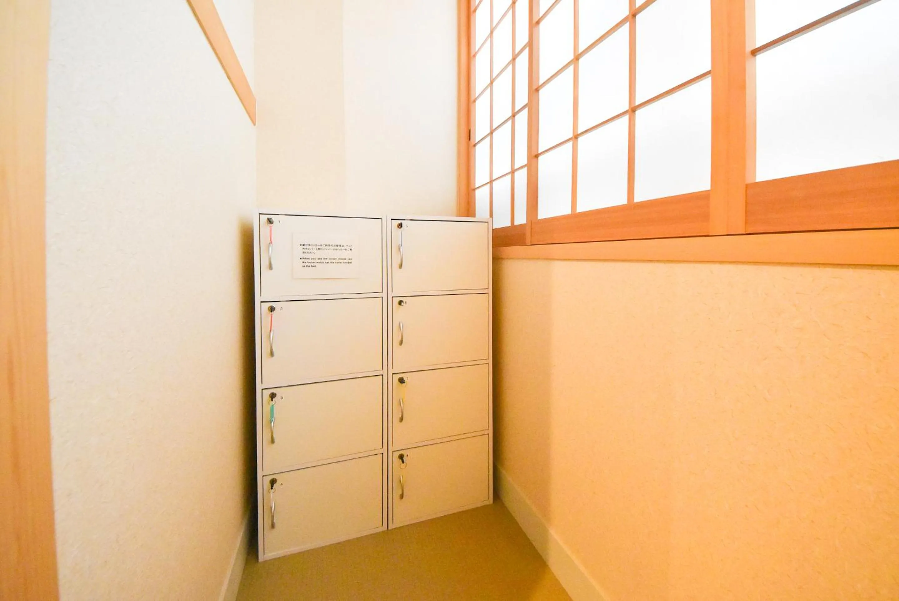 microwave in Comfy Stay Sarusawaike