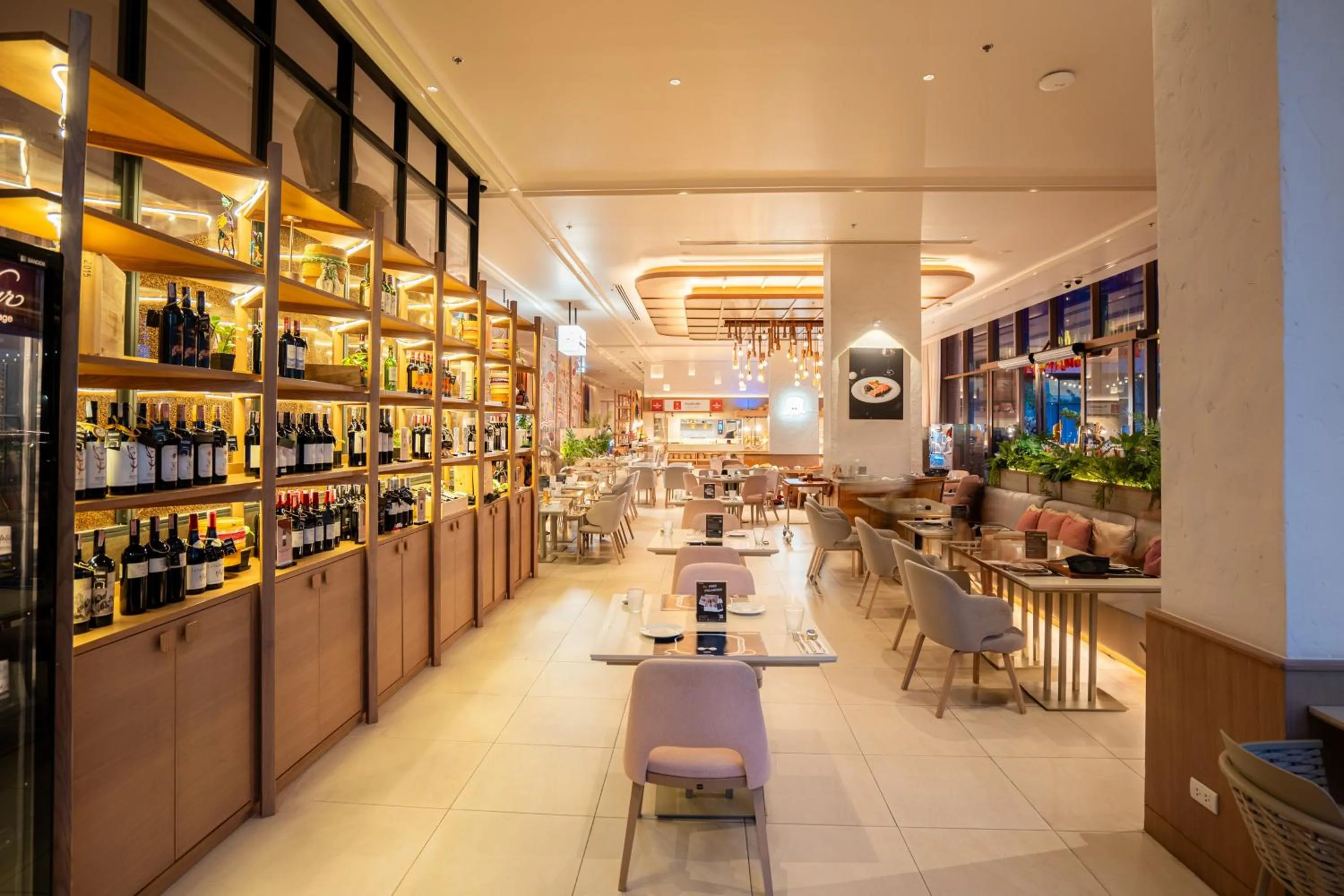 Restaurant/places to eat in Centara Ubon