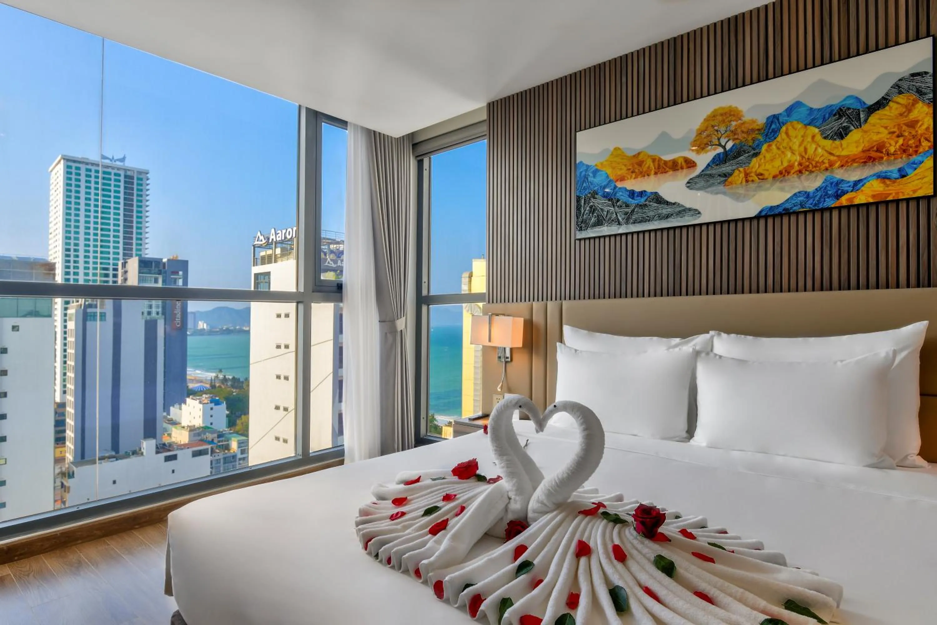 Bed in Maris Hotel Nha Trang