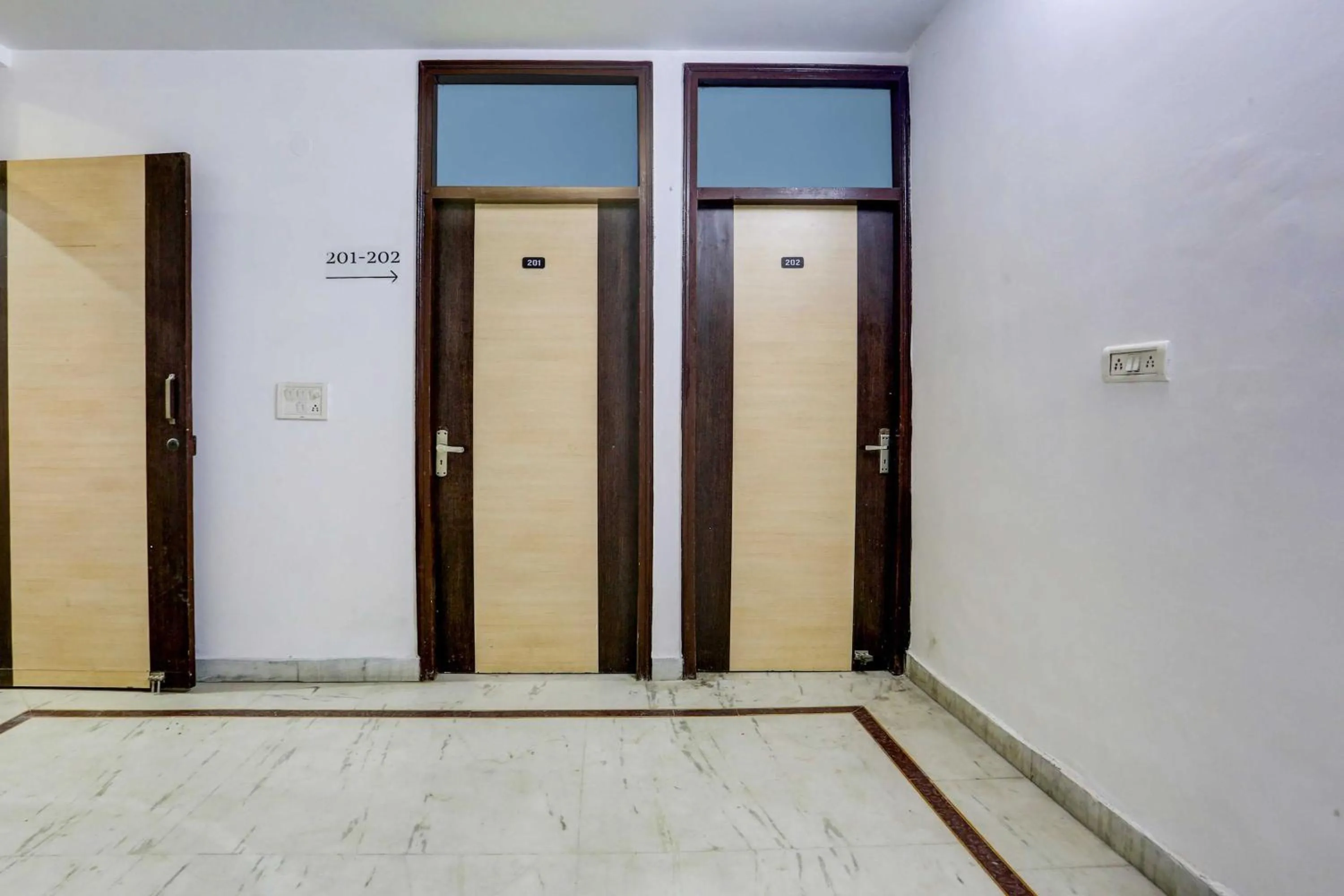 Lobby or reception in Hotel O KL khari Near Ashoka Park Mein Metro