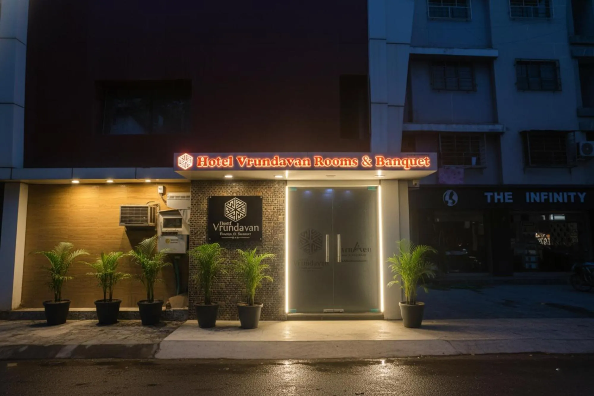 Facade/entrance in FabHotel Vrundavan - Nr Sargam Shopping Center