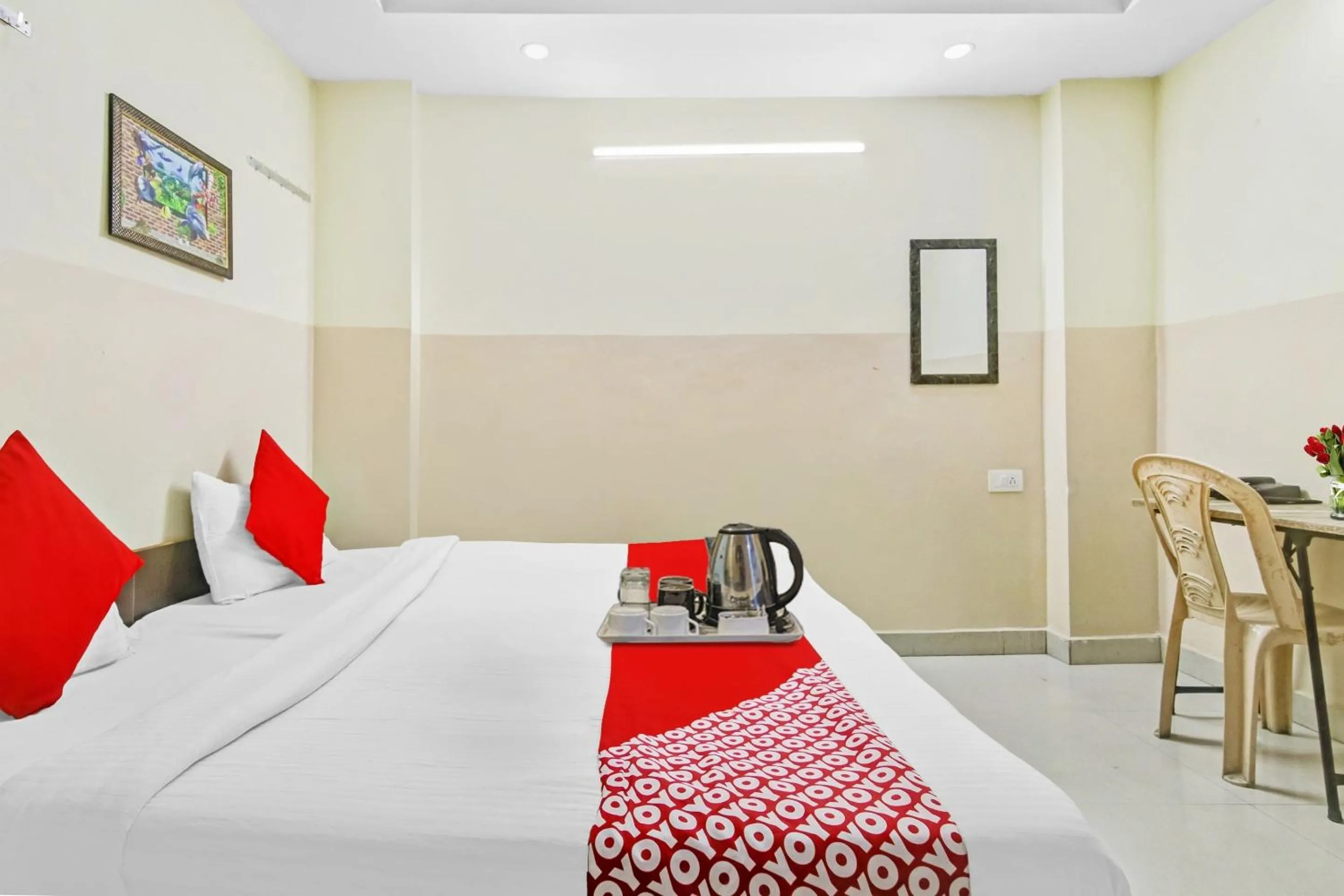 Bedroom, Bed in Super Hotel O Royal Green