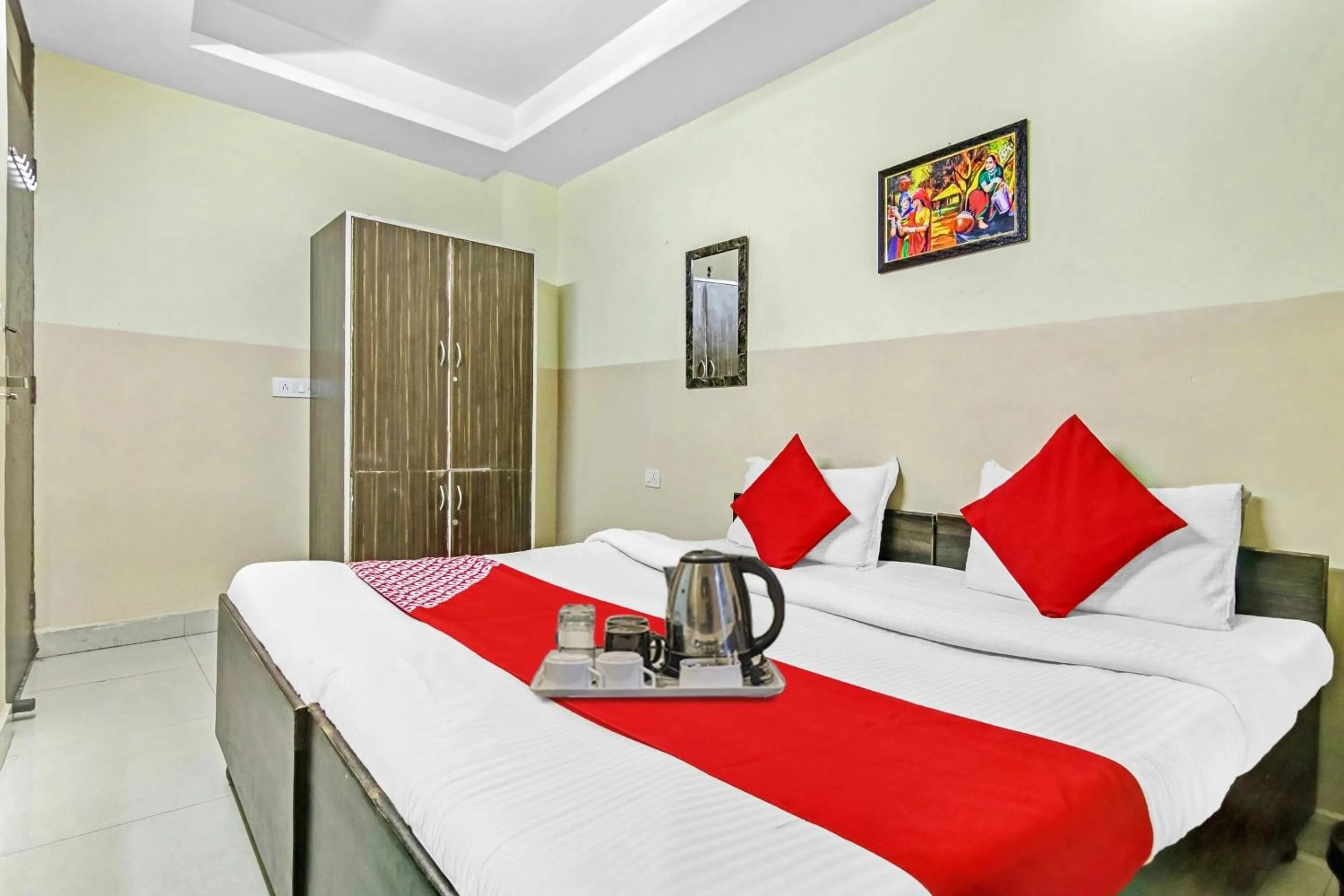 Lobby or reception, Bed in Super Hotel O Royal Green