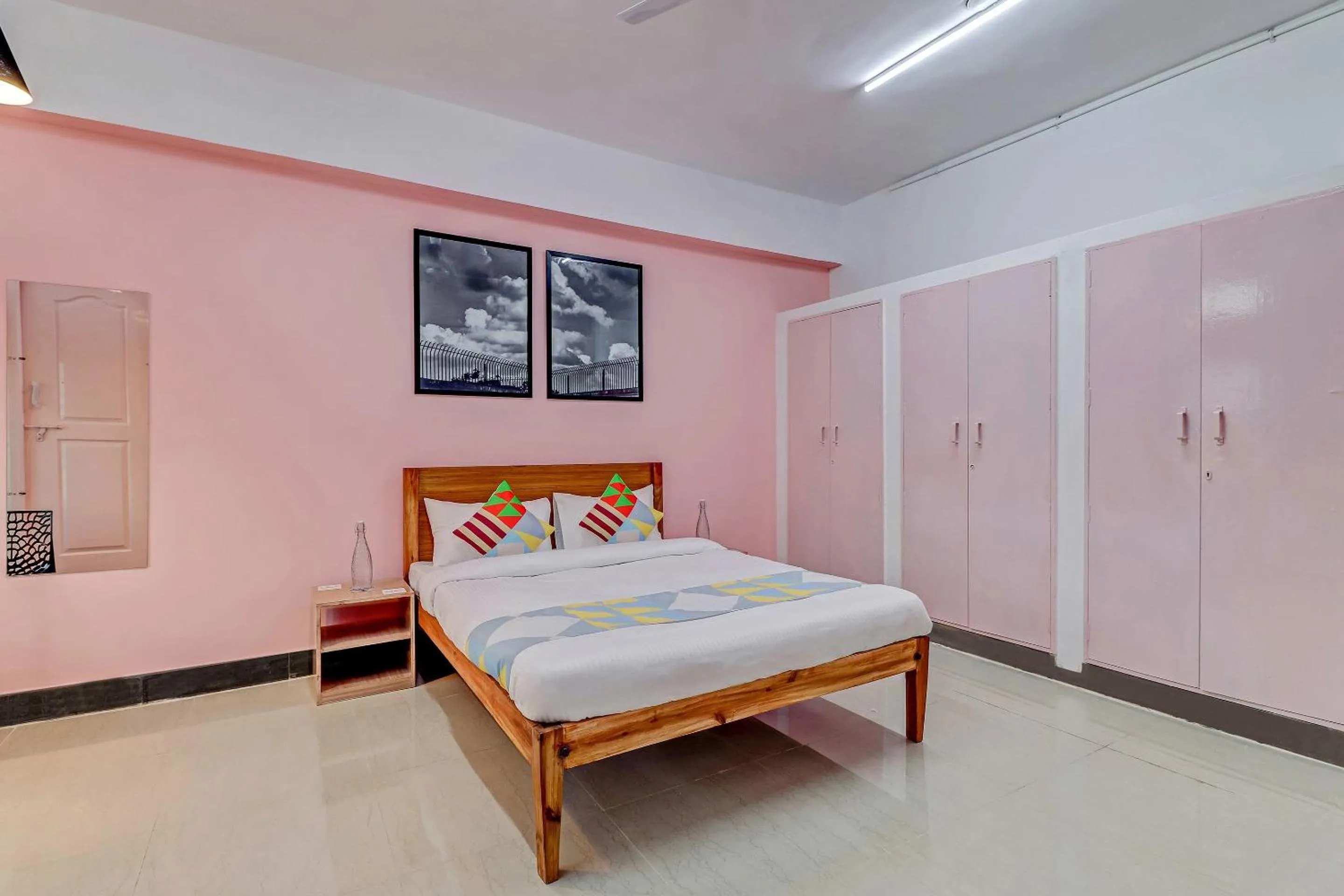 Bedroom, Bed in Capital O Elite Stay Jp Nagar Near SRI SATHYA GANAPATHI SHIRDI SAIBABA Temple