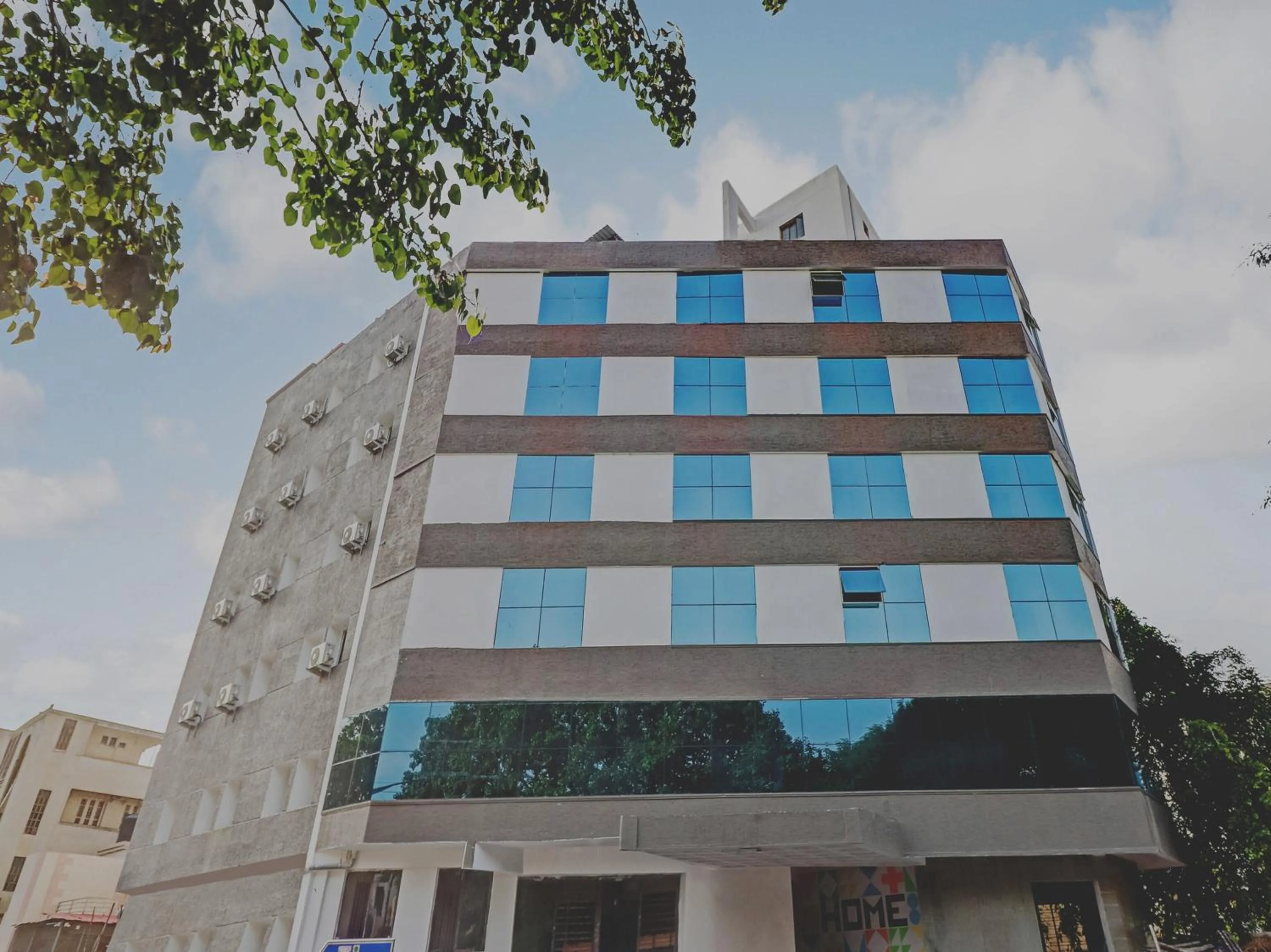 Facade/entrance in Capital O Elite Stay Jp Nagar Near SRI SATHYA GANAPATHI SHIRDI SAIBABA Temple