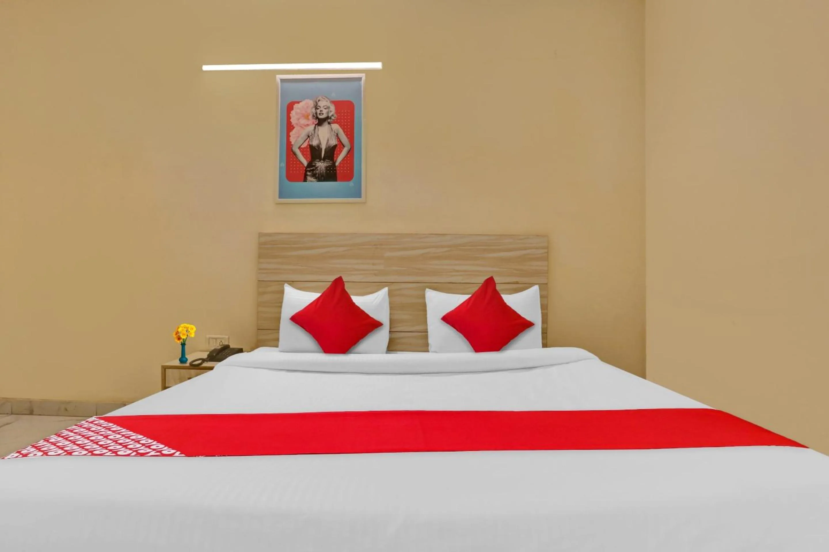 Bedroom, Bed in Hotel O Raas Near Hira Sweet