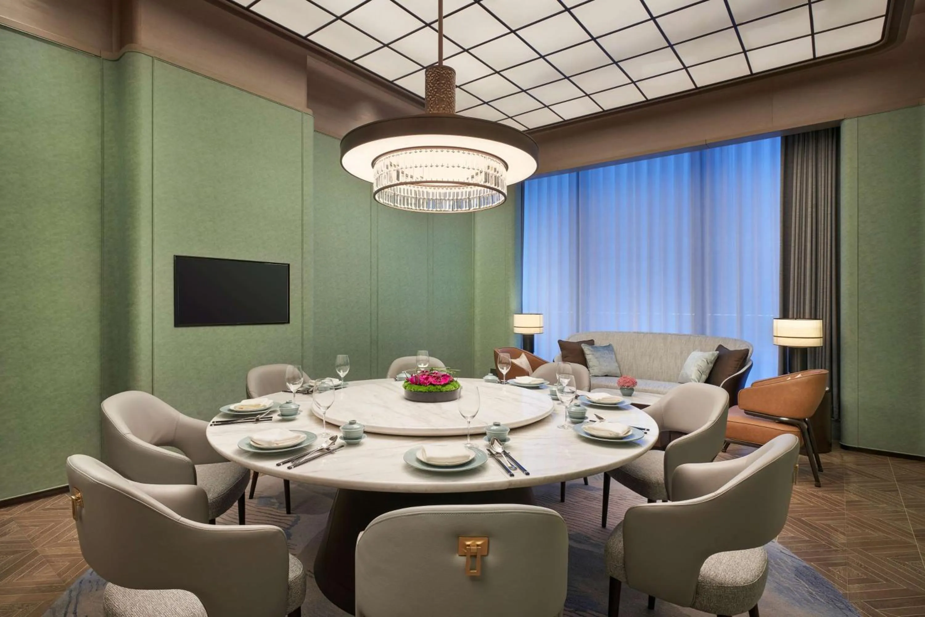 Restaurant/places to eat in Hyatt Regency Hangzhou International Airport