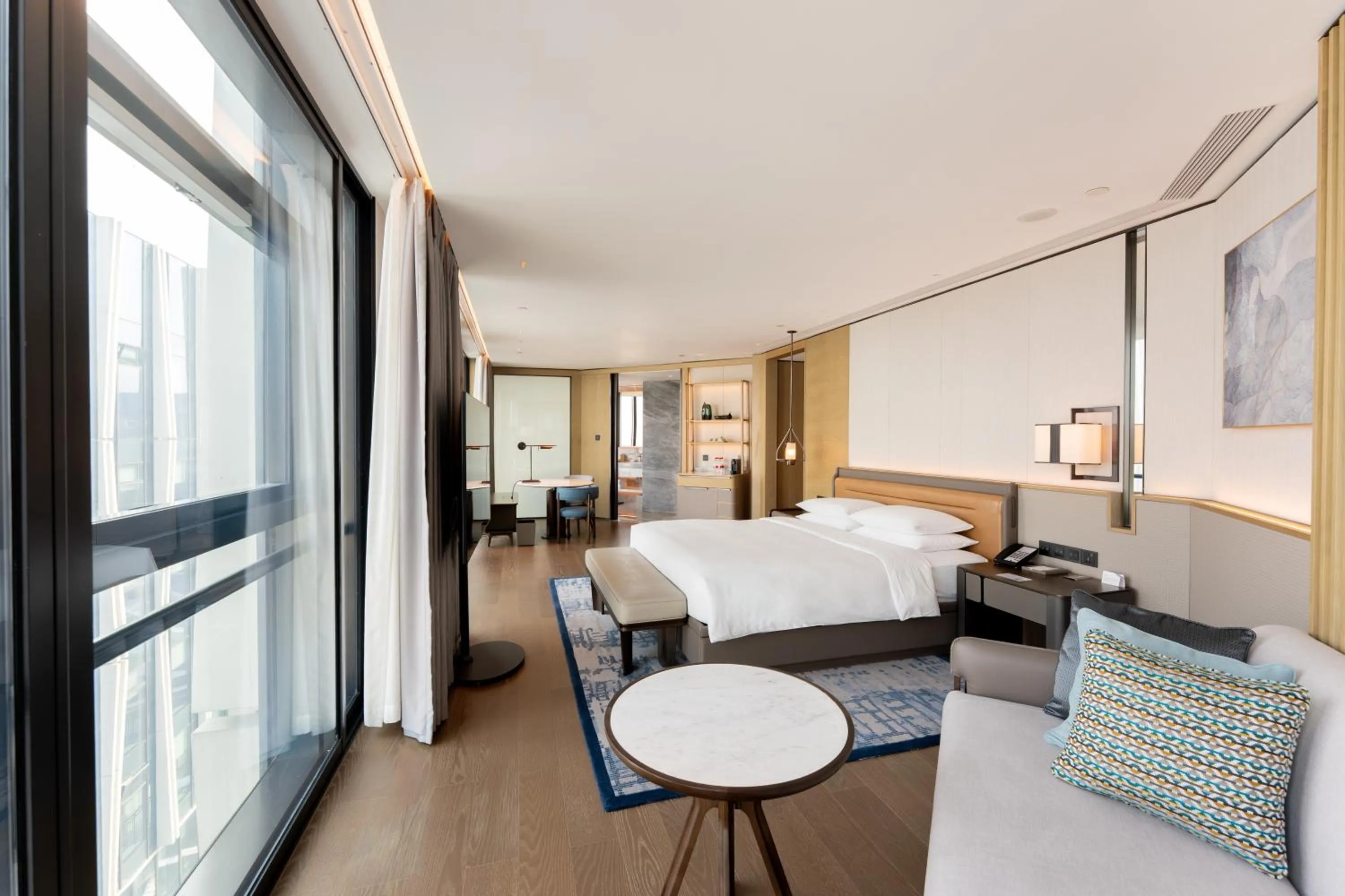 Bedroom, Bed in Hyatt Regency Hangzhou International Airport