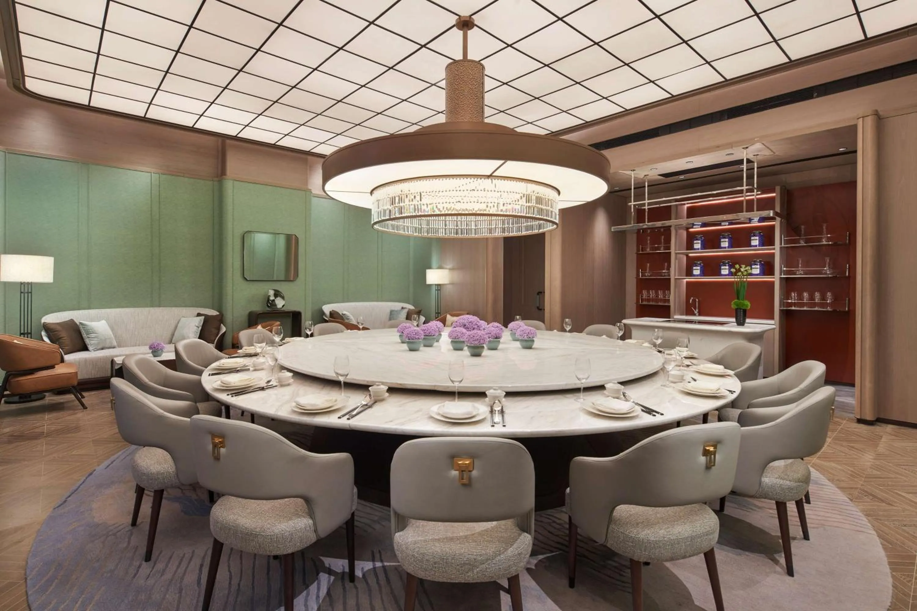 Restaurant/places to eat in Hyatt Regency Hangzhou International Airport