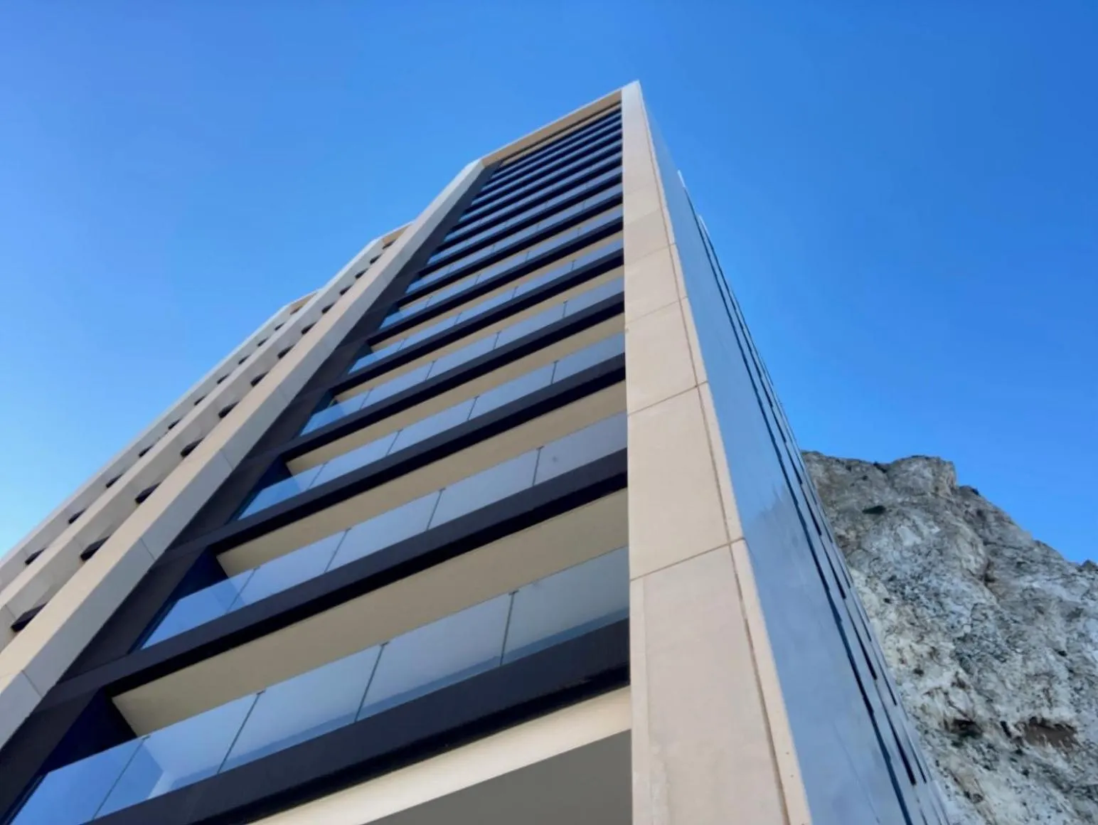 Property building in E1 Suites & Spa aparthotel style - Gym & Spa