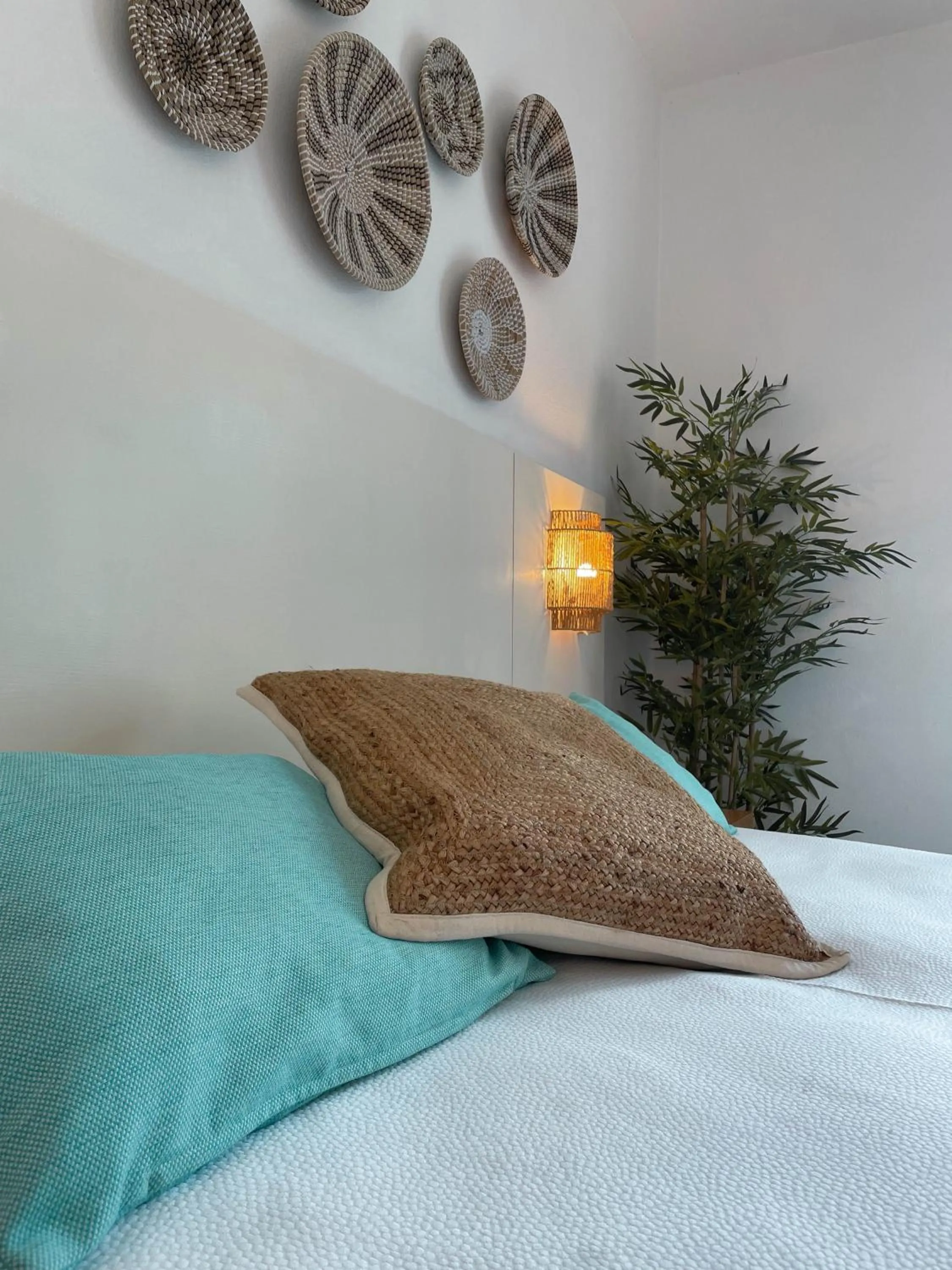 Bed in Hotel Tagomago