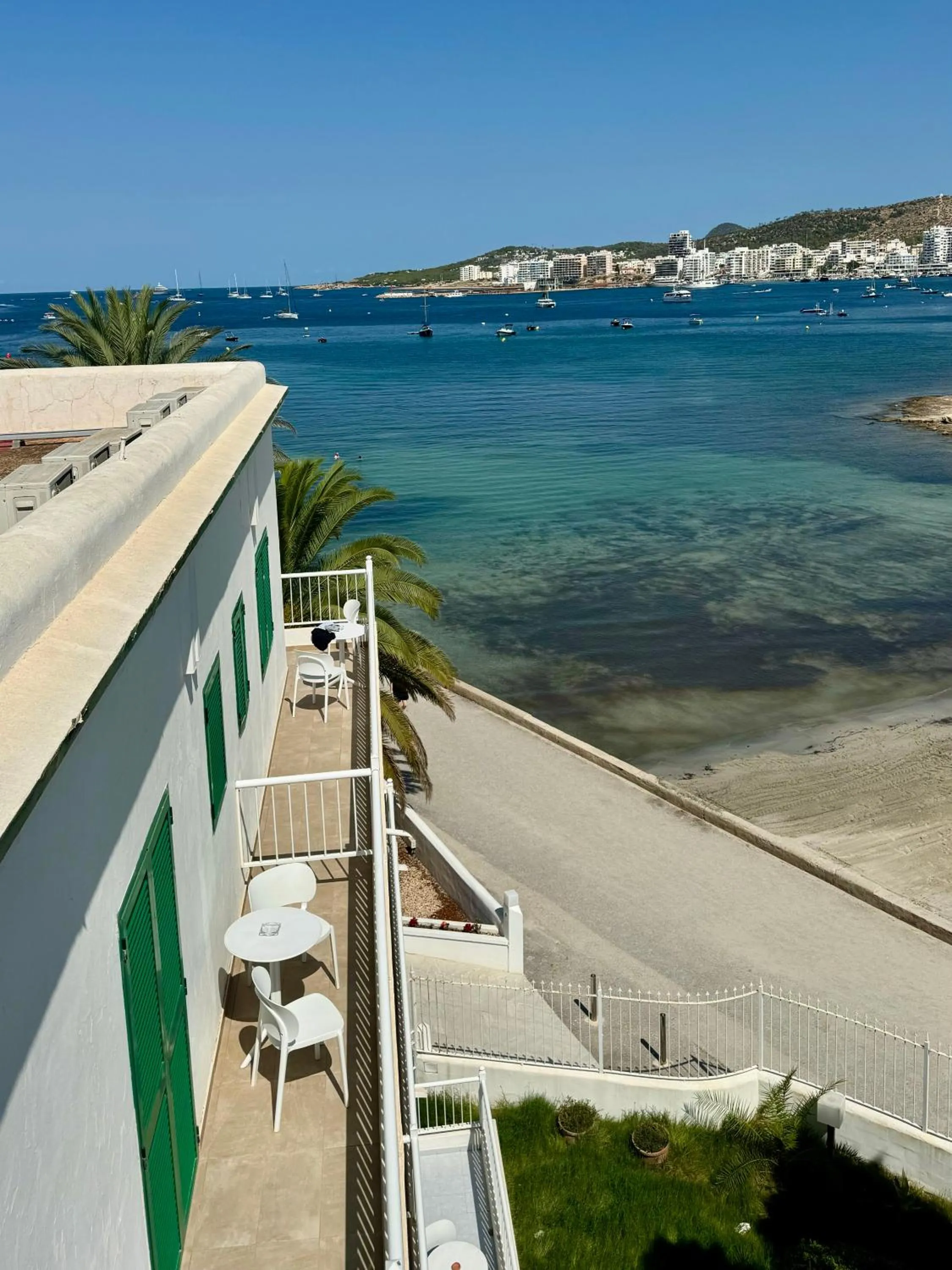 Balcony/Terrace in Hotel Tagomago
