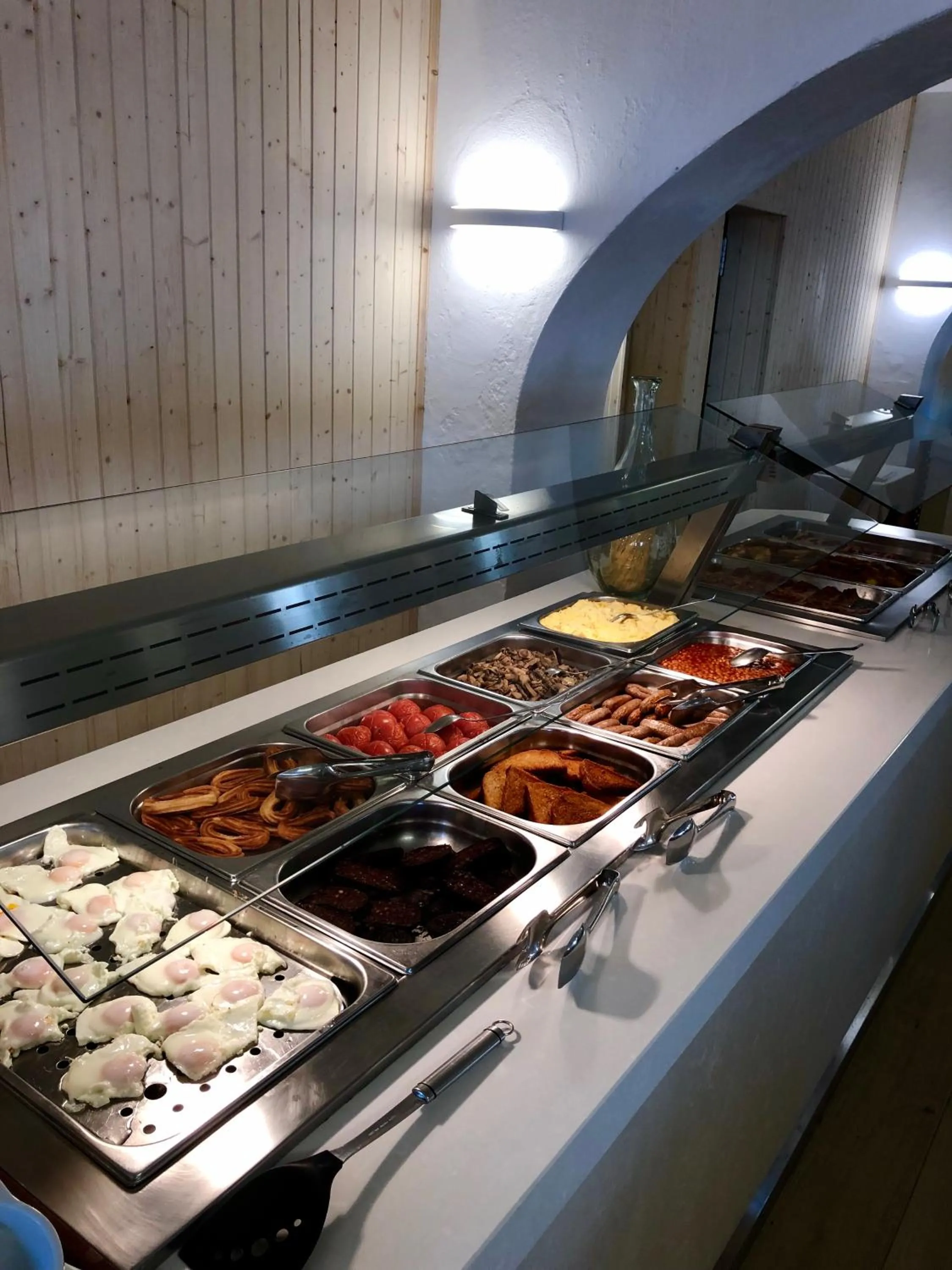 Restaurant/places to eat in Hotel Tagomago