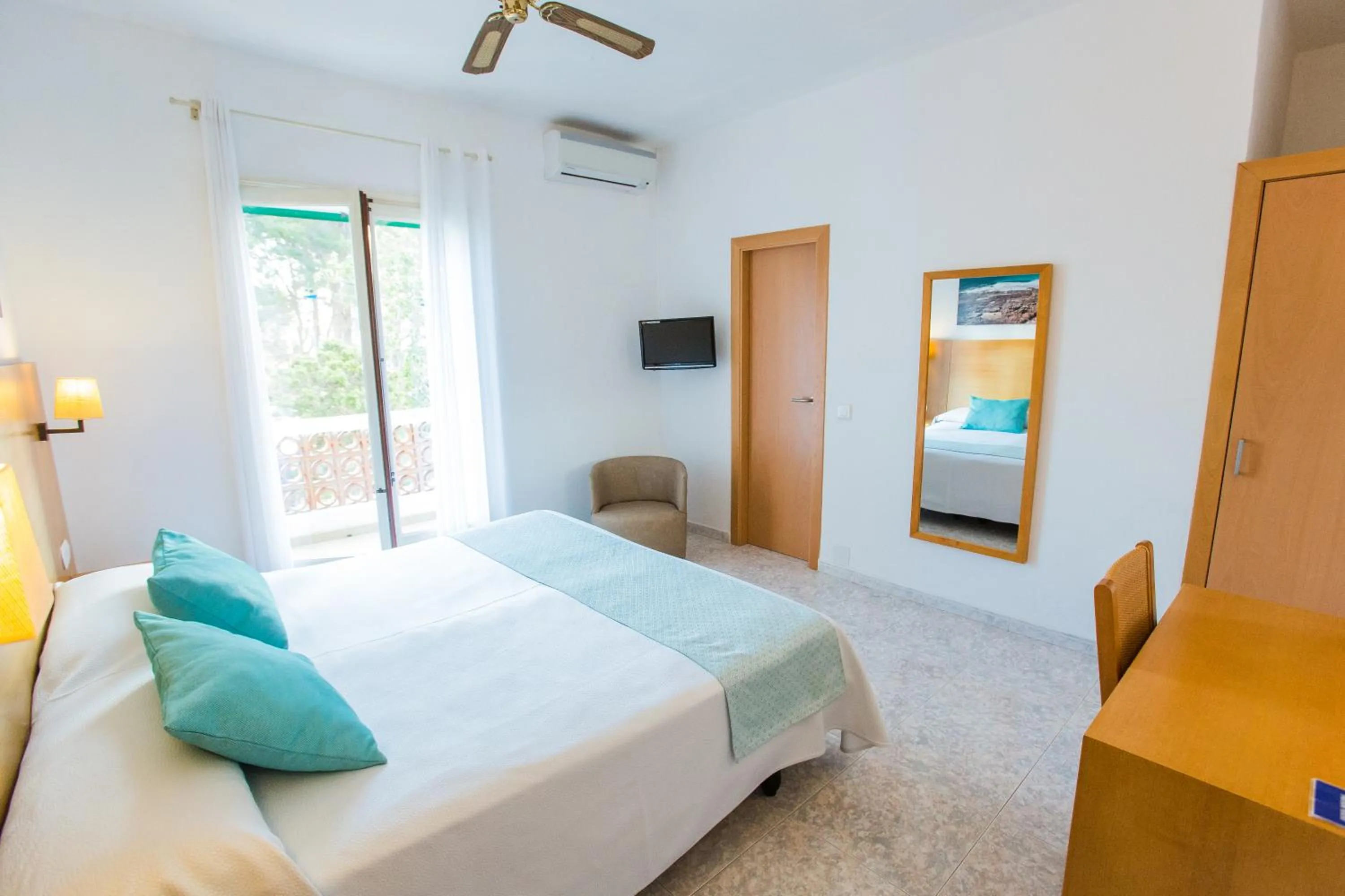 Bed in Hotel Tagomago