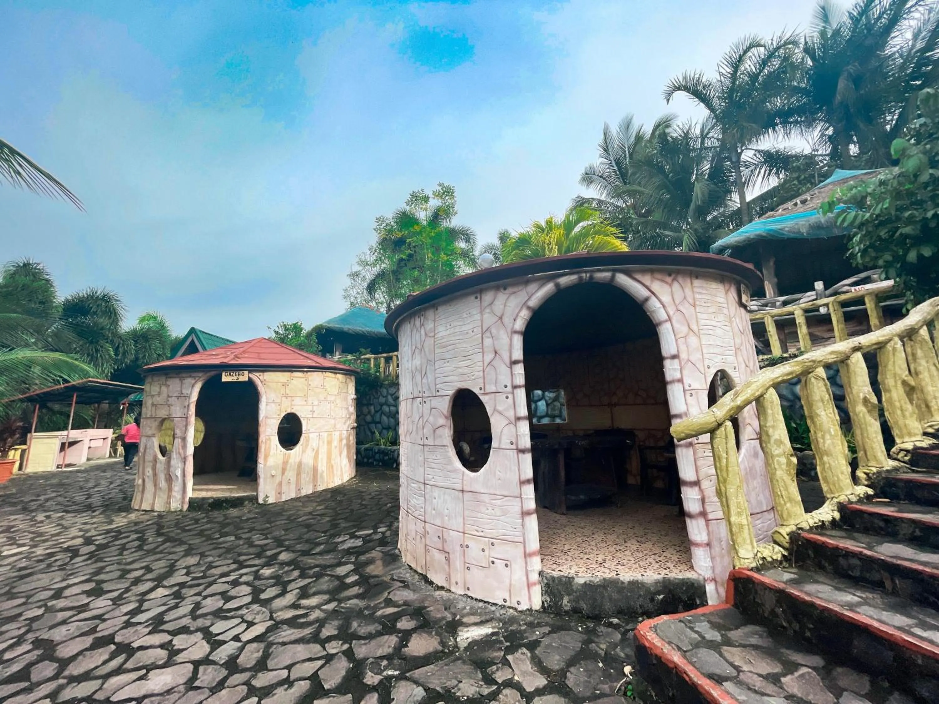 Property building in La Virginia Leisure Park and Amusement