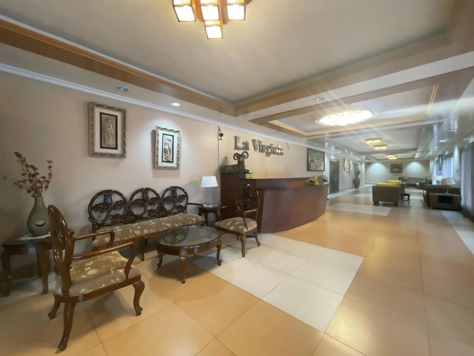 Seating area in La Virginia Leisure Park and Amusement