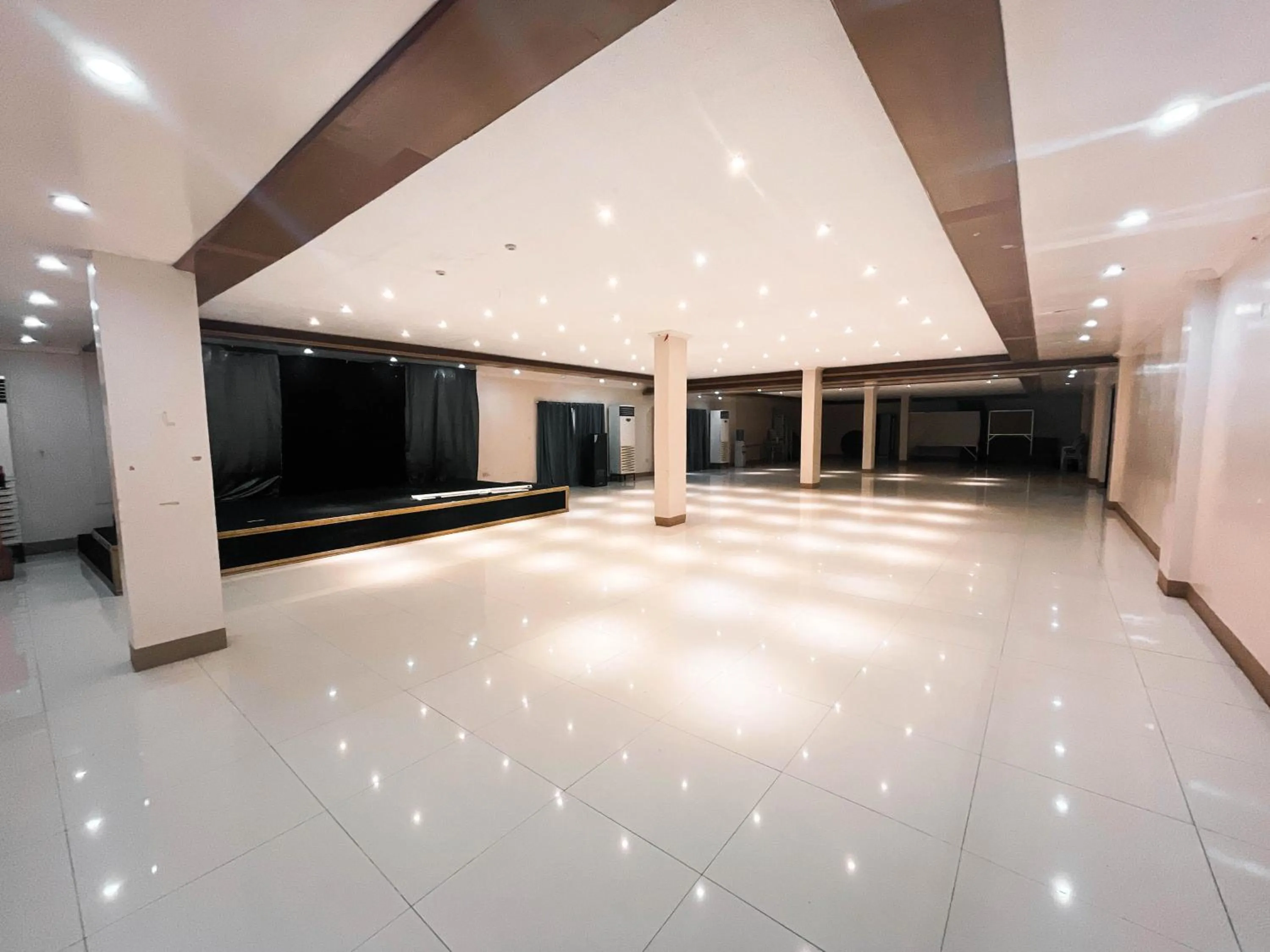 Property building in La Virginia Leisure Park and Amusement