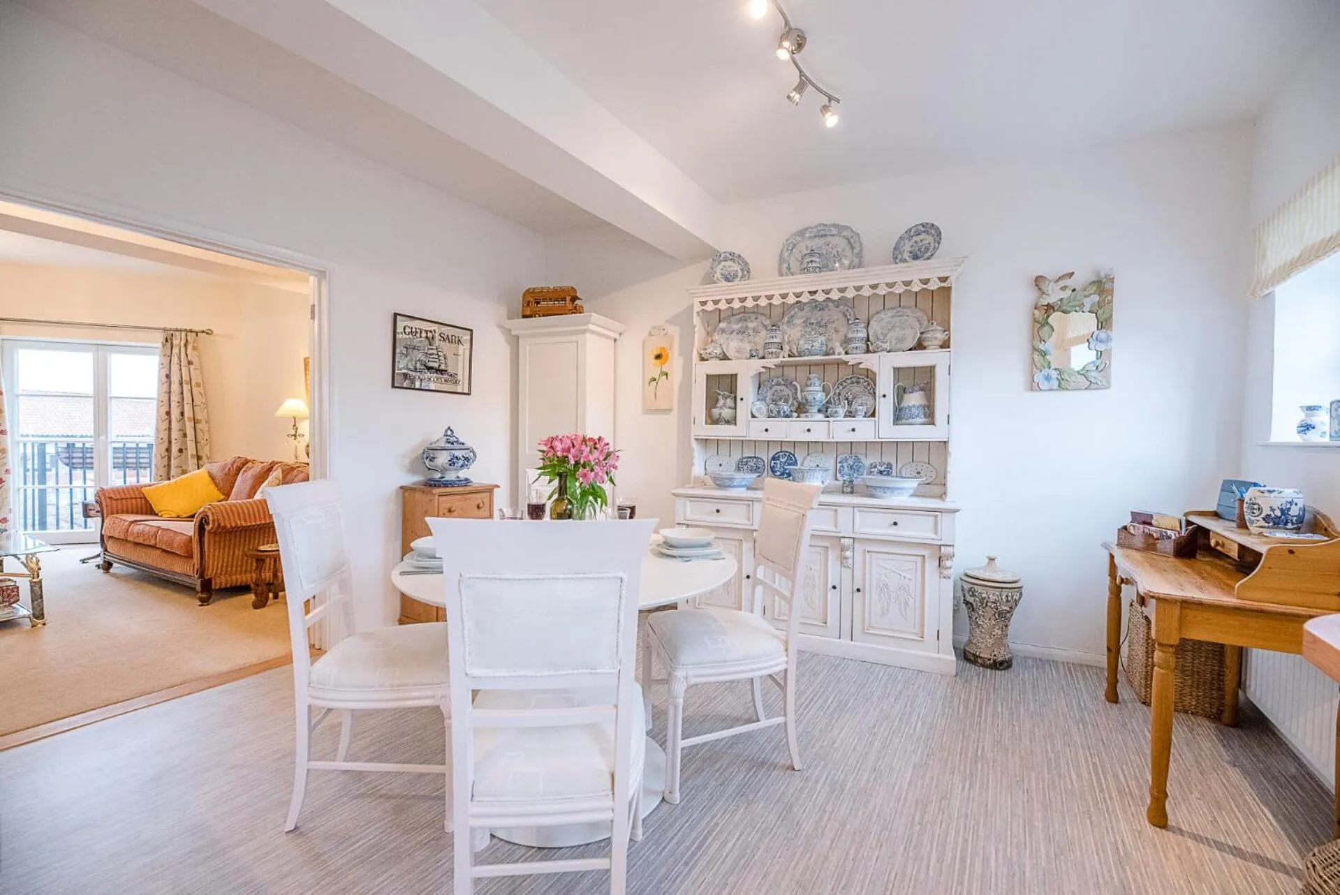 4 Ropers Court, Lavenham