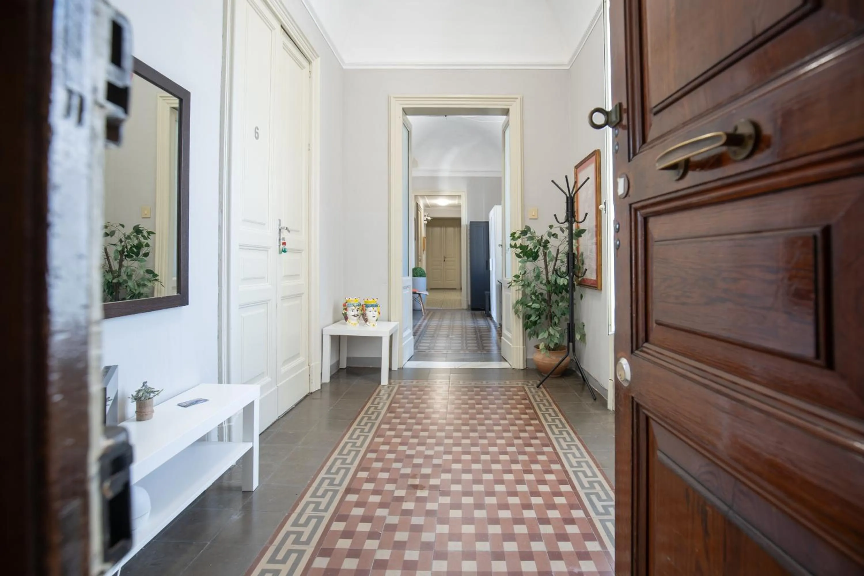 Tra l'Etna e il mare via Oberdan