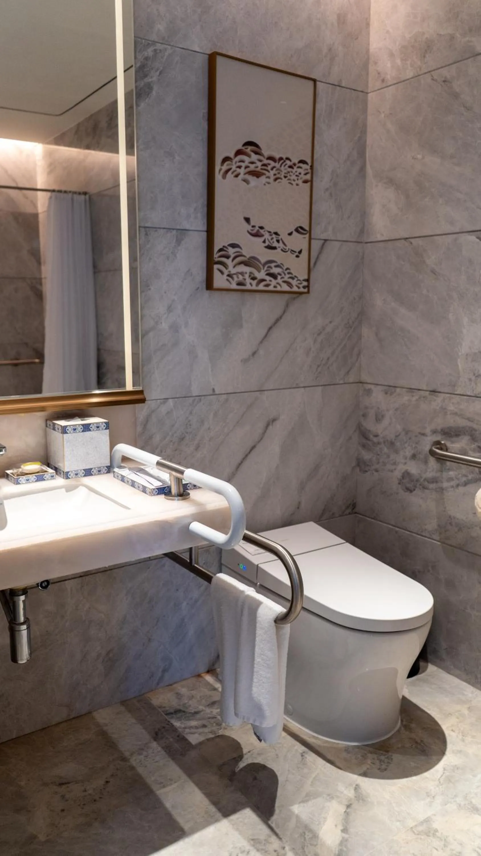 Toilet in Wyndham Grand Shanxi Xiaohe Xincheng