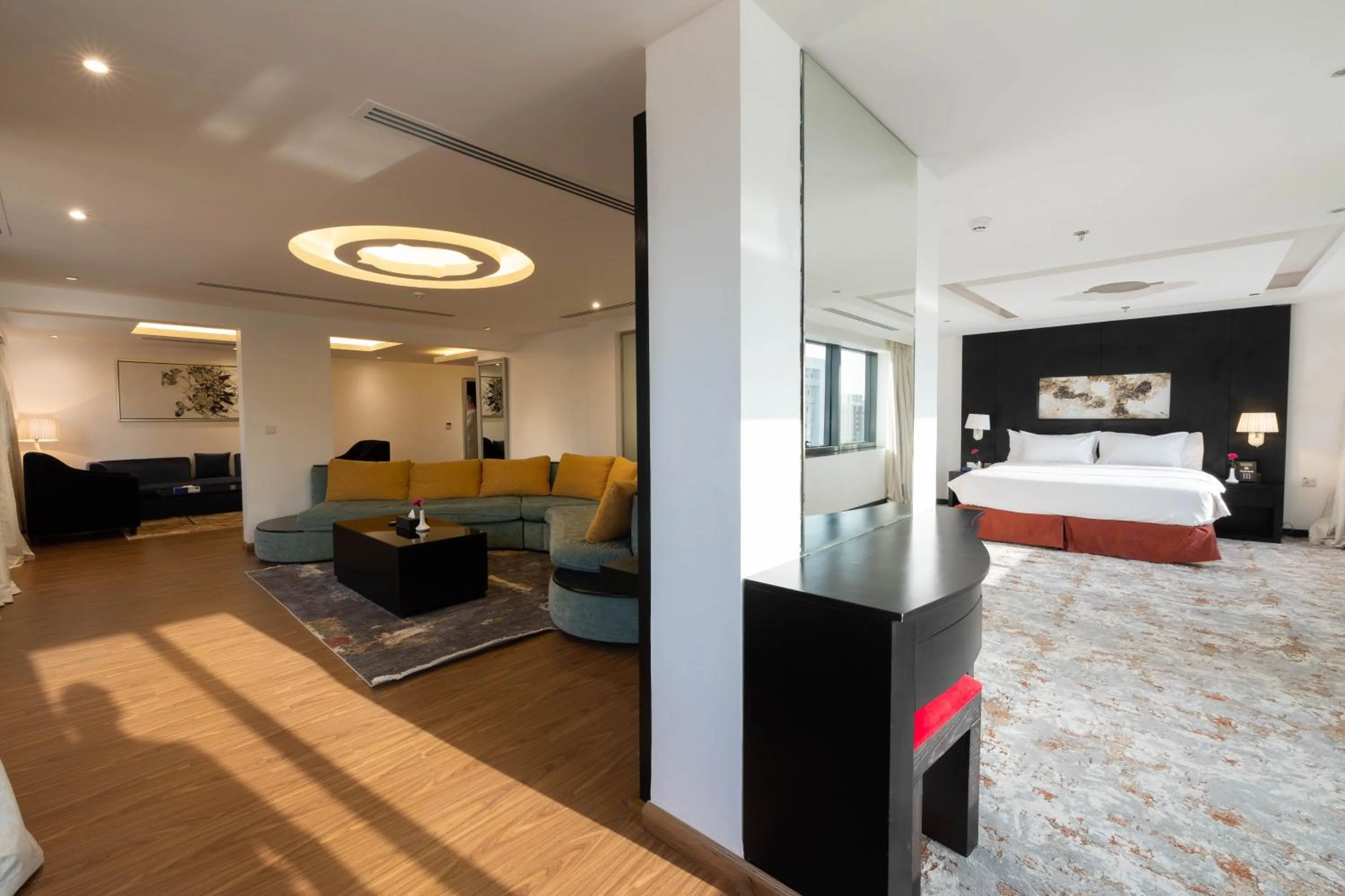 Living room, Bed in Mira Business Hotel