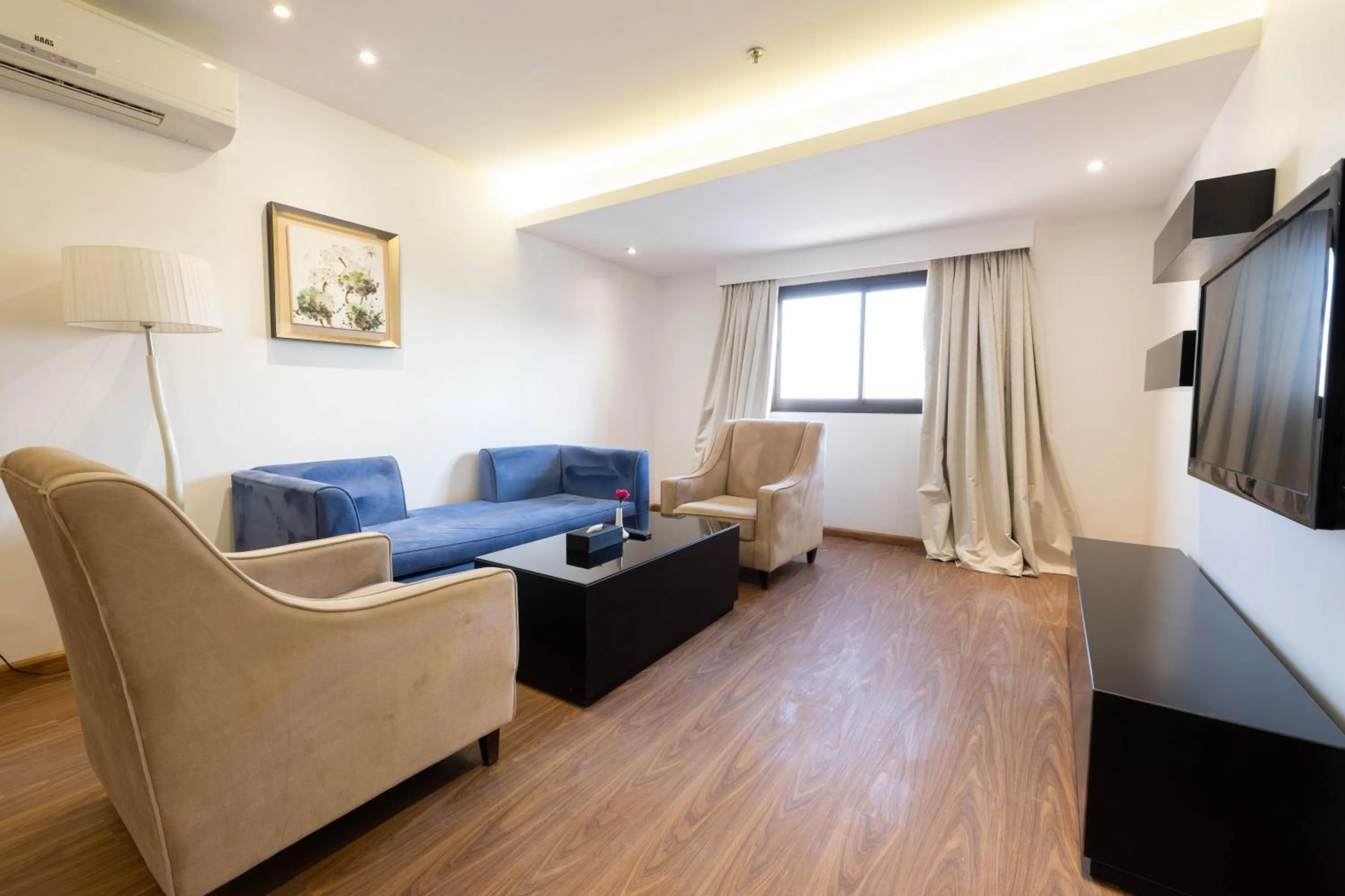 Living room in Mira Business Hotel