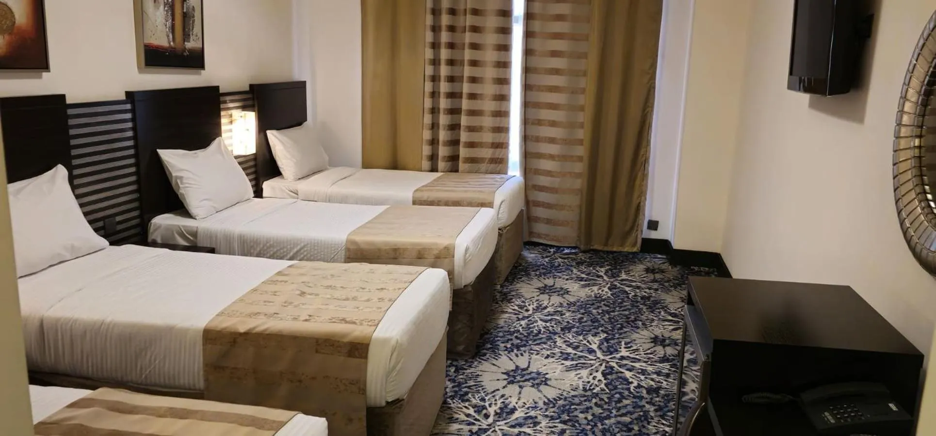 Bed in Al Hidayah Towers Hotel