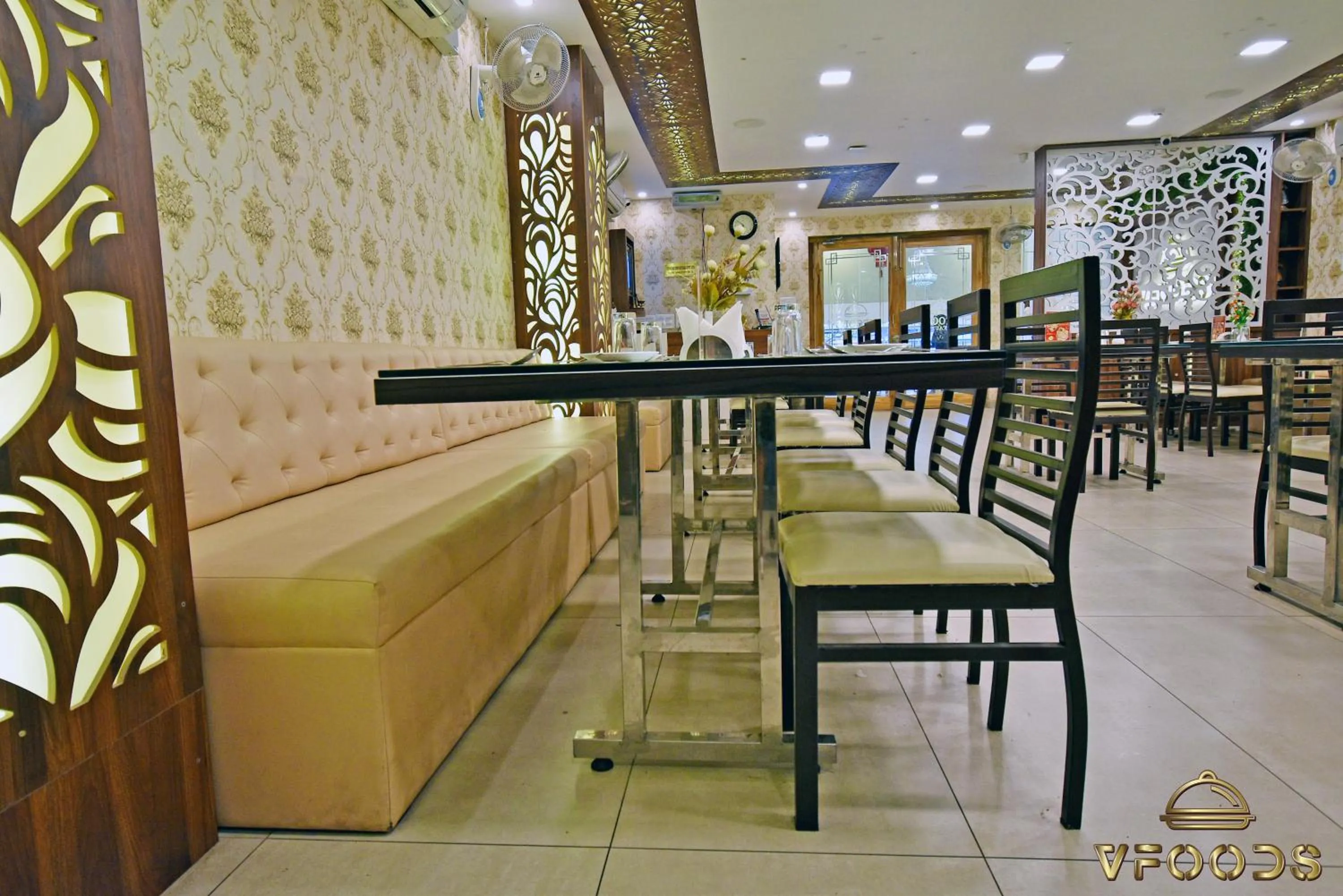 Restaurant/places to eat in Hotel Vi Park - City Centre