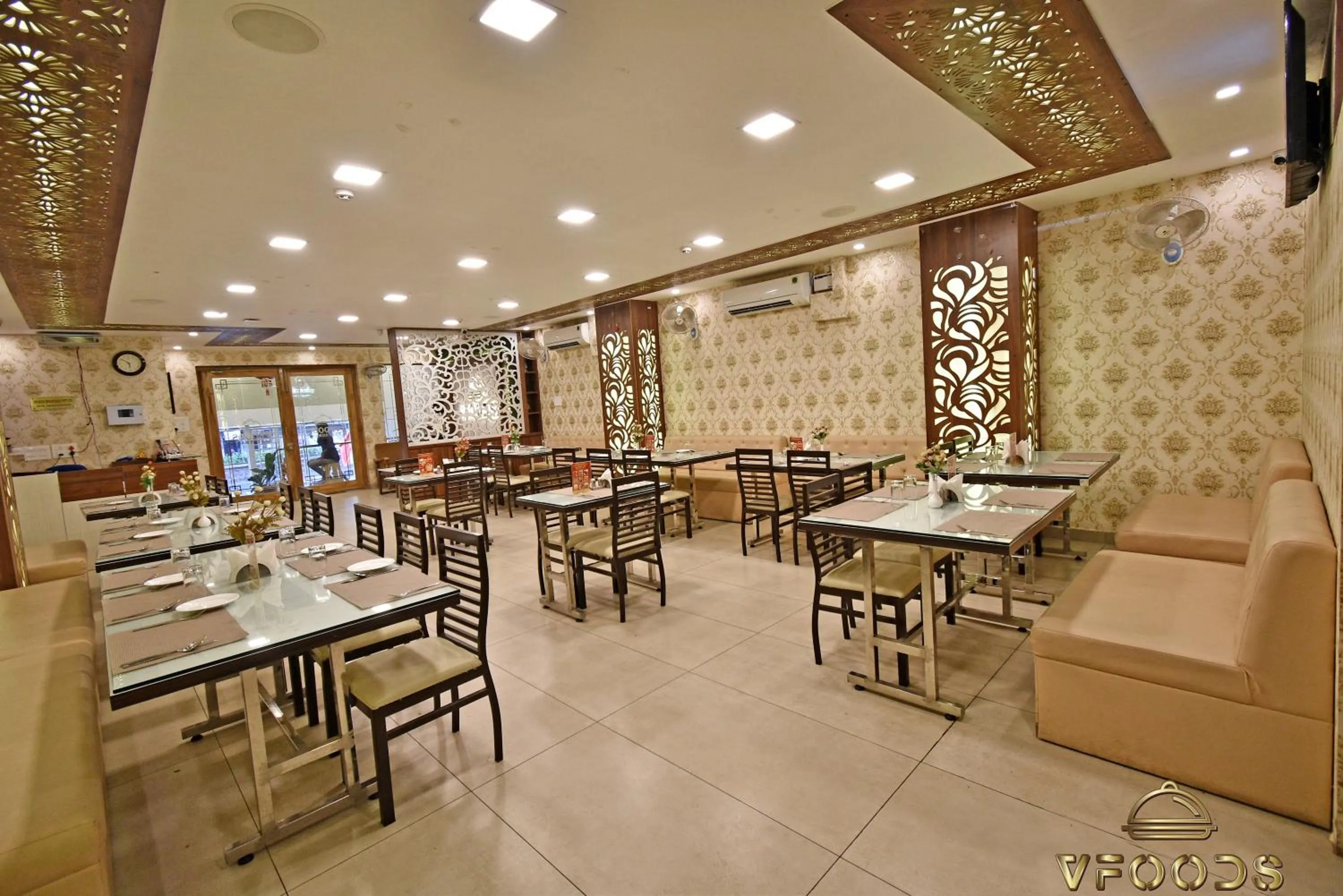 Restaurant/places to eat in Hotel Vi Park - City Centre