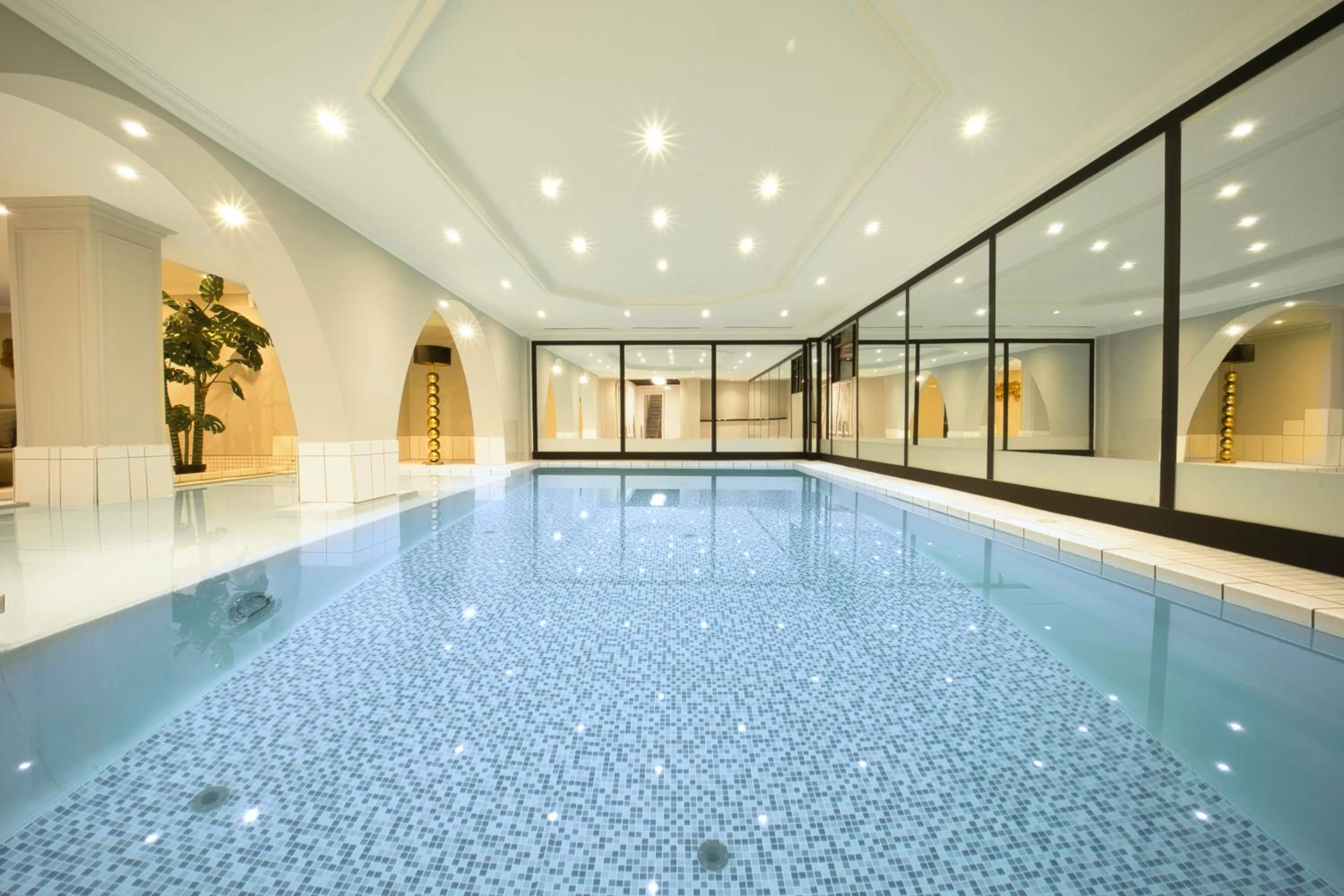 Swimming pool in Das Kronberg Hotel - Adults Only - inkl Soft- und Heißgetränkeflat