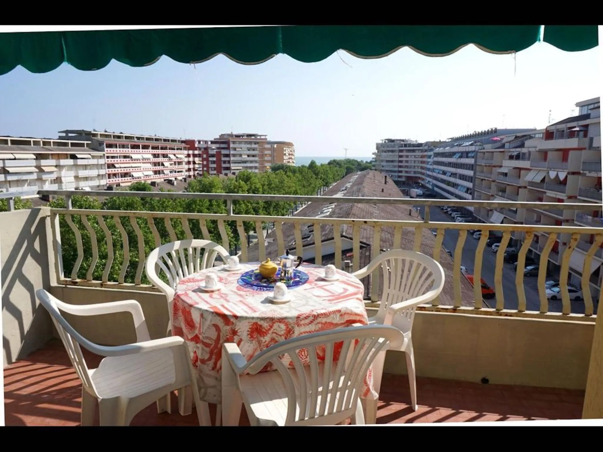 Vibrant apartment close to the beach - Beahost