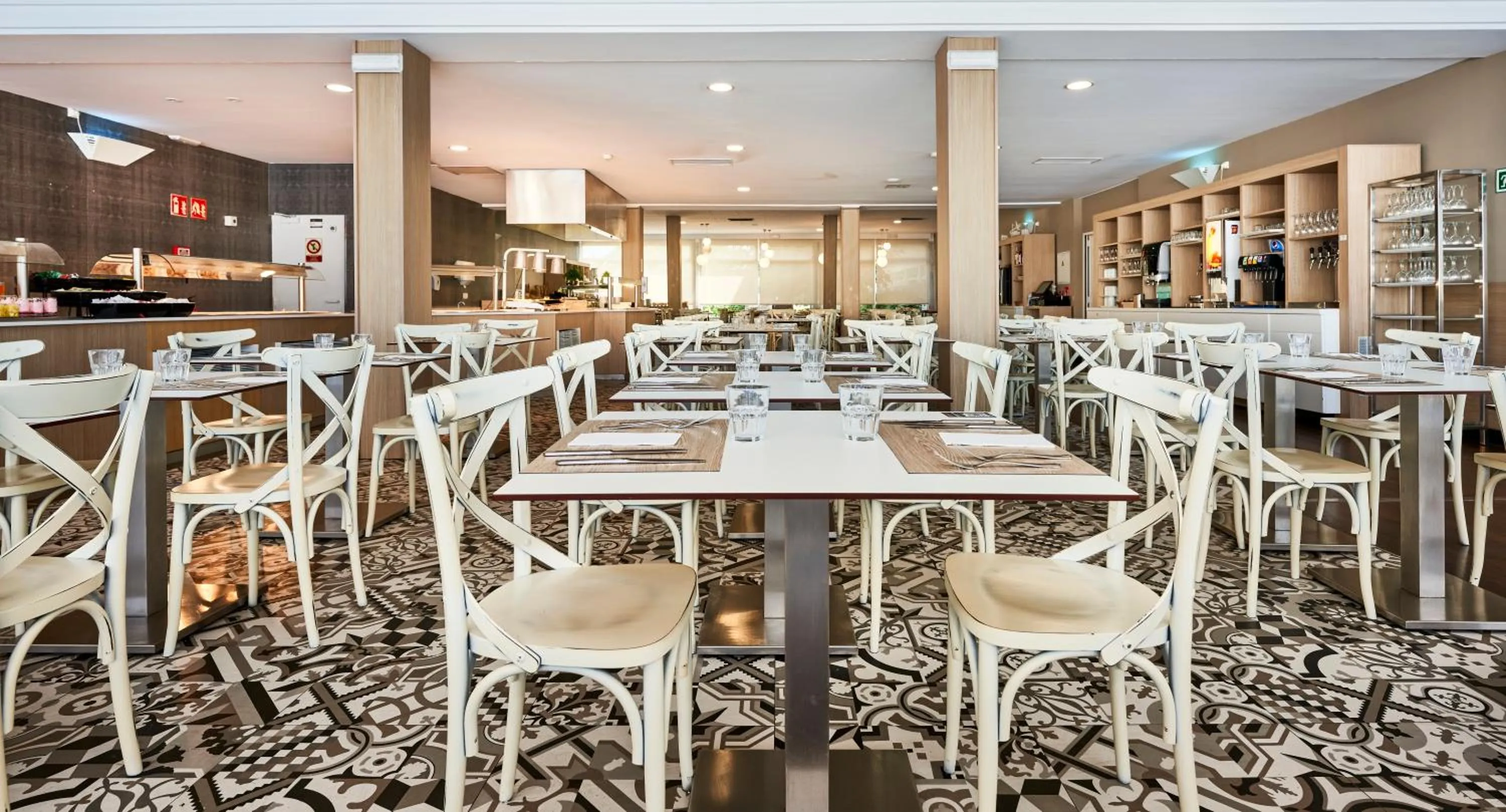 Dining area in Globales Cala Blanca