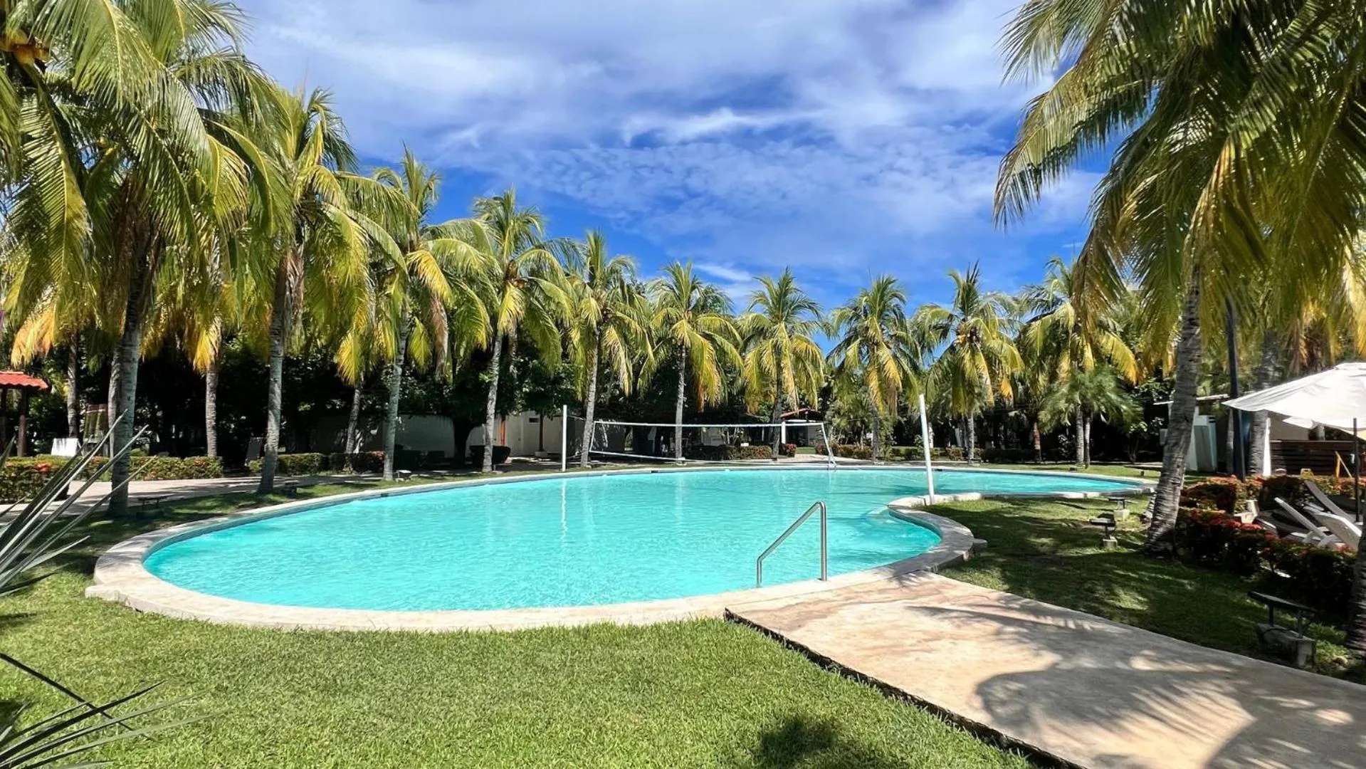 Swimming pool in Quinta Luna Mar, Residencial Las Veraneras