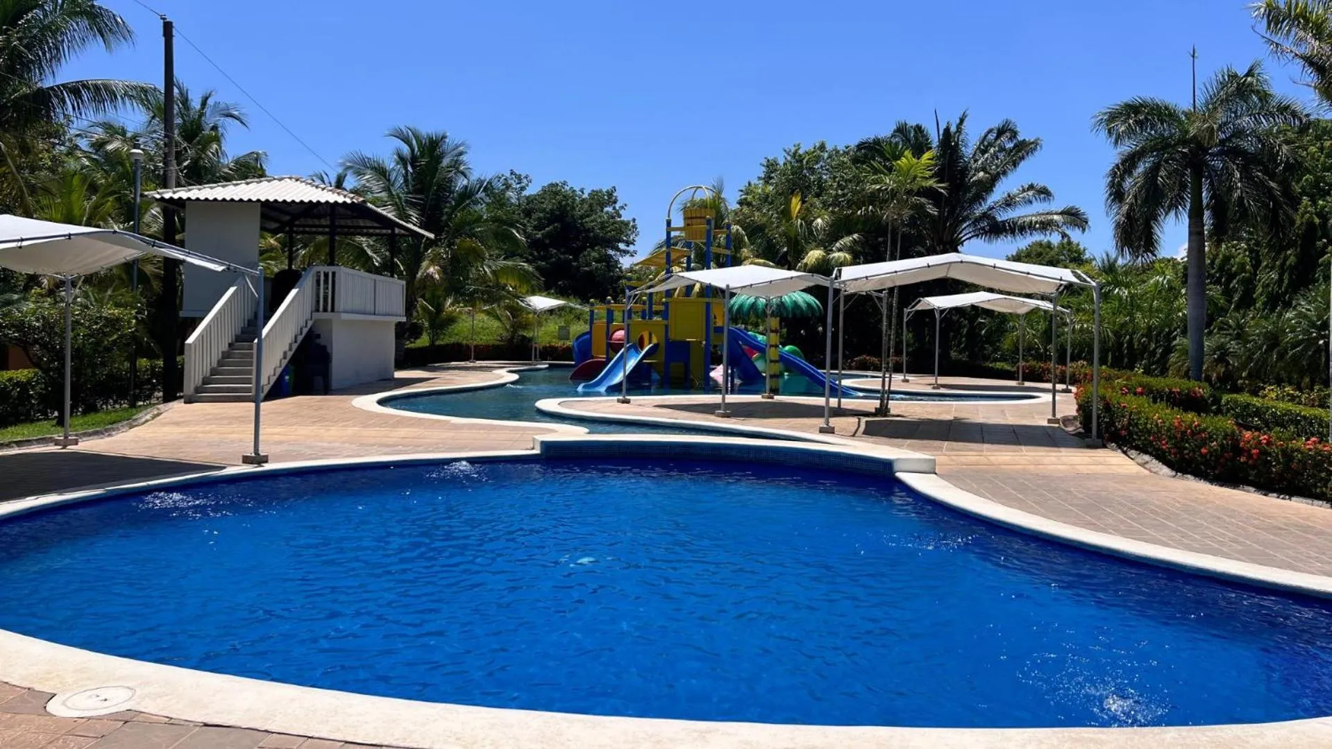Swimming pool in Quinta Luna Mar, Residencial Las Veraneras